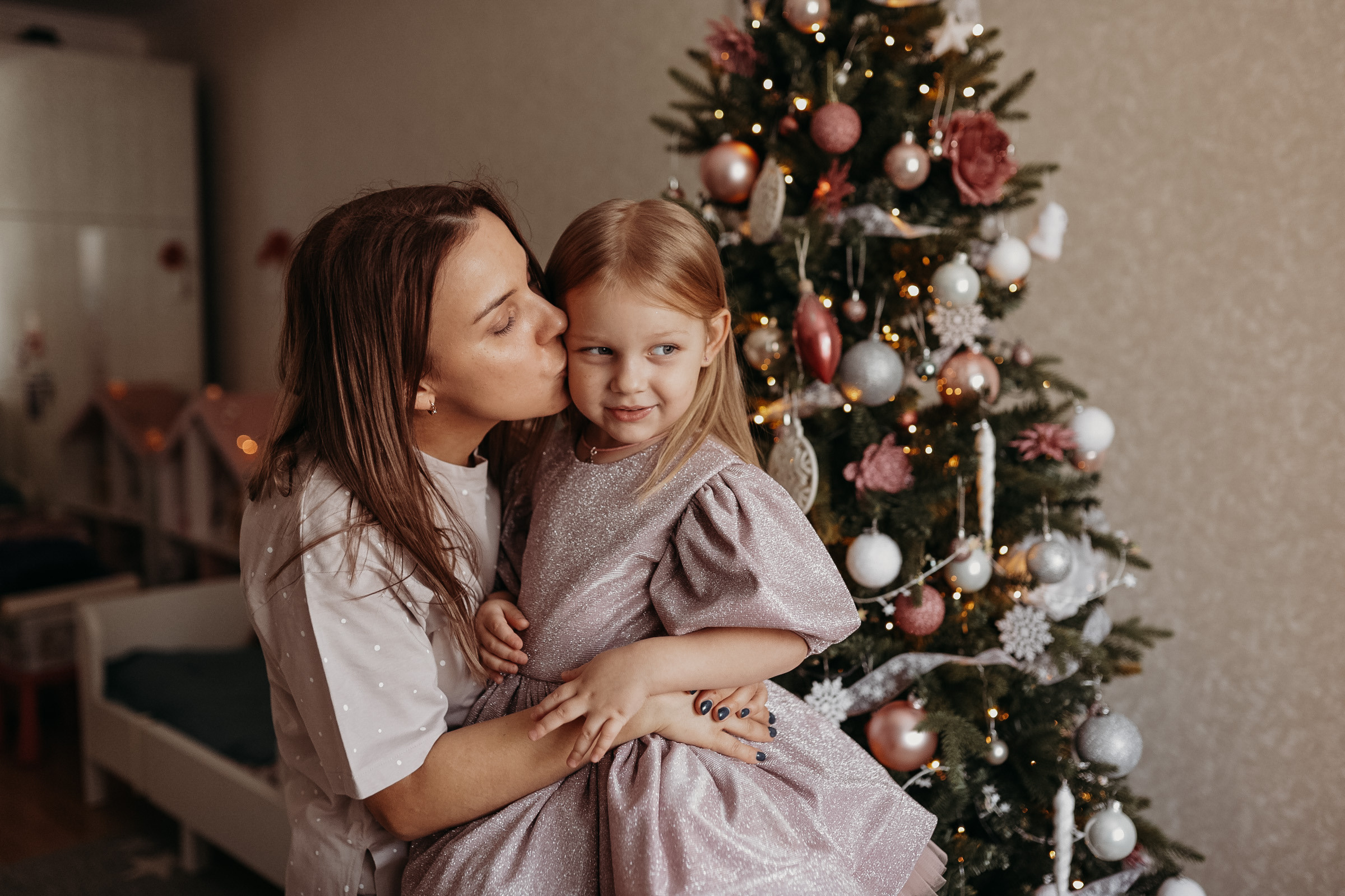 Оля, новогодняя домашняя съёмка. Семейный фотограф Москва