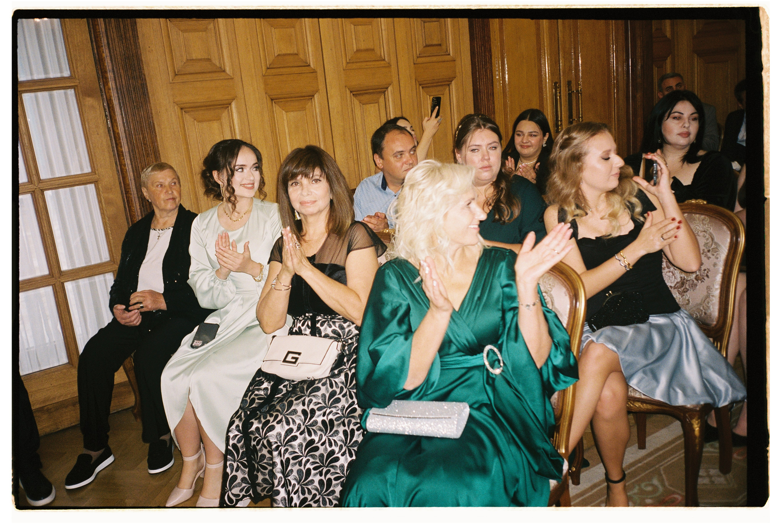 Film WD. Свадебный и репортажный фотограф