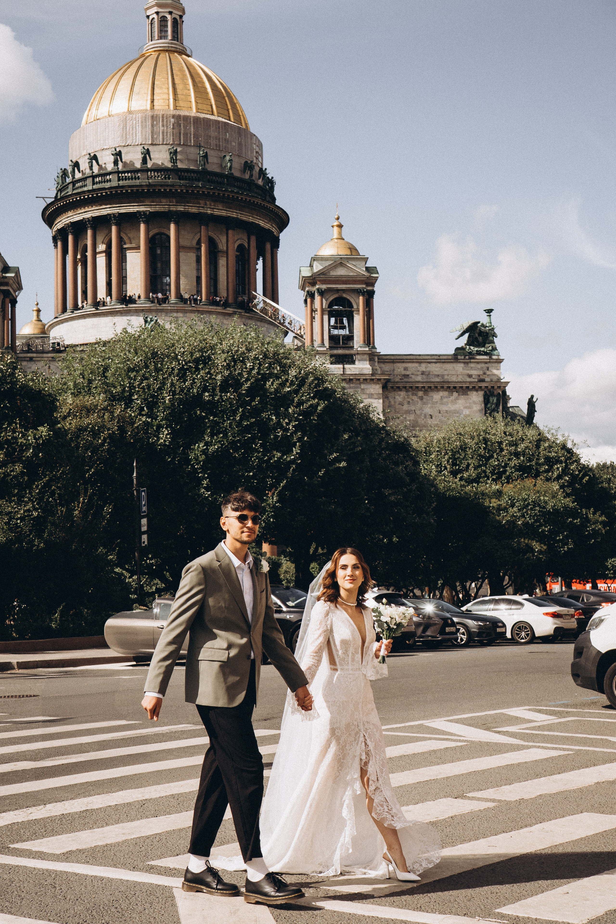 СВАДЕБНАЯ ПРОГУЛКА ВОЗЕ ИСАИКЕВСКОГО СОБОРА АСТОРИИ И ЗАКОНОДАЛЕТНОГО СОБРАНИЯ. Профессиональный фотограф, Санкт-Петербург — Виктория Богомолова