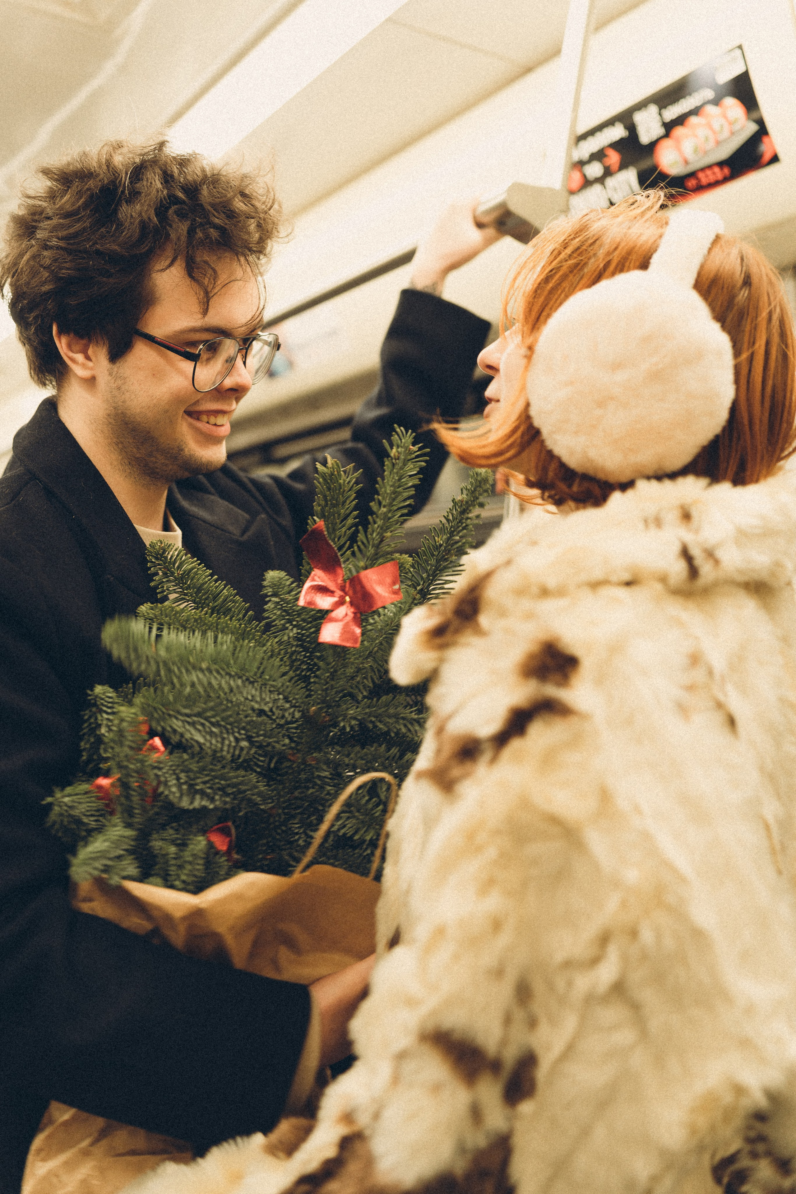 НОВОГОДНЯЯ ФОТОСЕСИИЯ ПАРЫ В МЕТРО ЛЮБОВЬ. Профессиональный фотограф, Санкт-Петербург — Виктория Богомолова