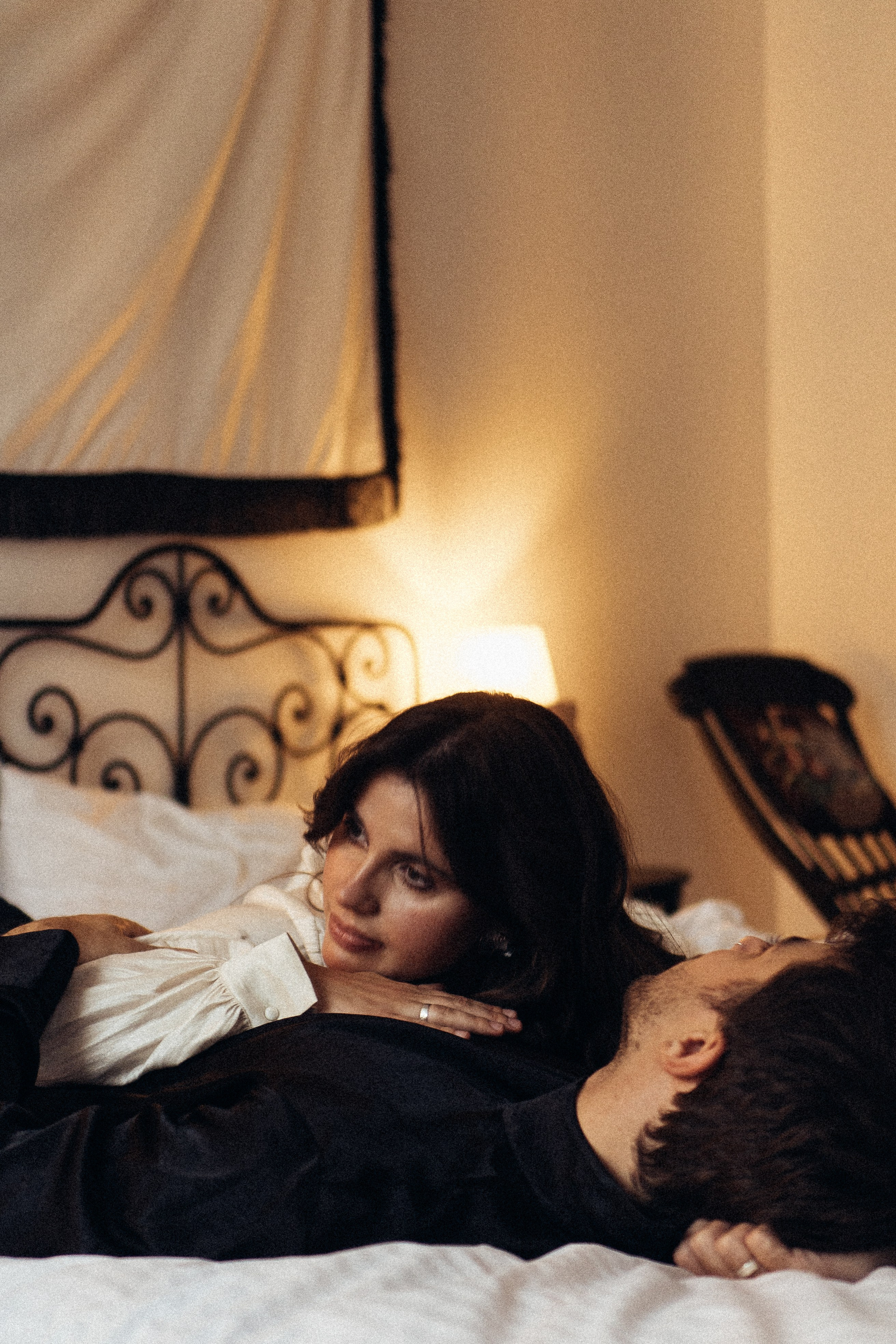 УТРО ЖЕНИХА И НЕВЕСТЫ В ПИТЕРСКОЙ КВАРТИРЕ И СЬЕМКА С СВАДЕБНЫХ ОБРАЗАХ. Профессиональный фотограф, Санкт-Петербург — Виктория Богомолова