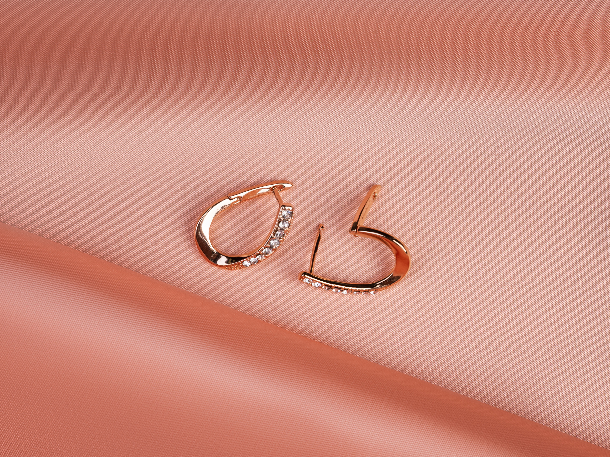 Серьги. Фотограф Ахмедов Эльдар Чита