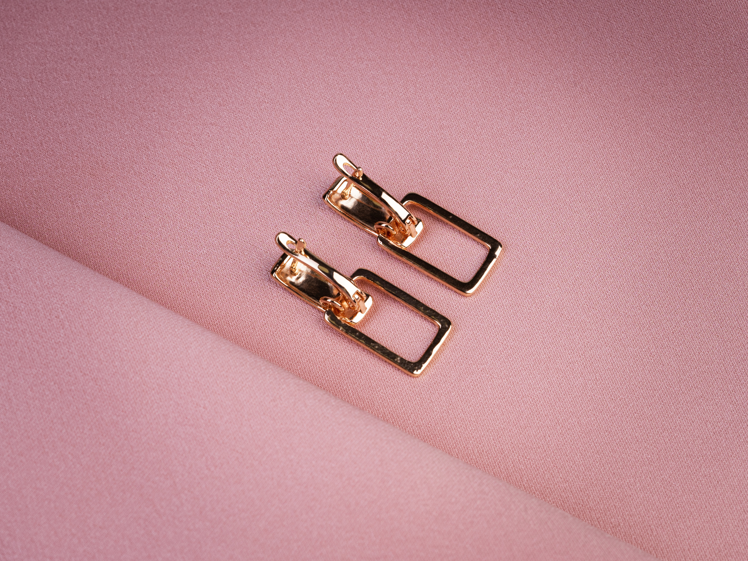 Серьги. Фотограф Ахмедов Эльдар Чита