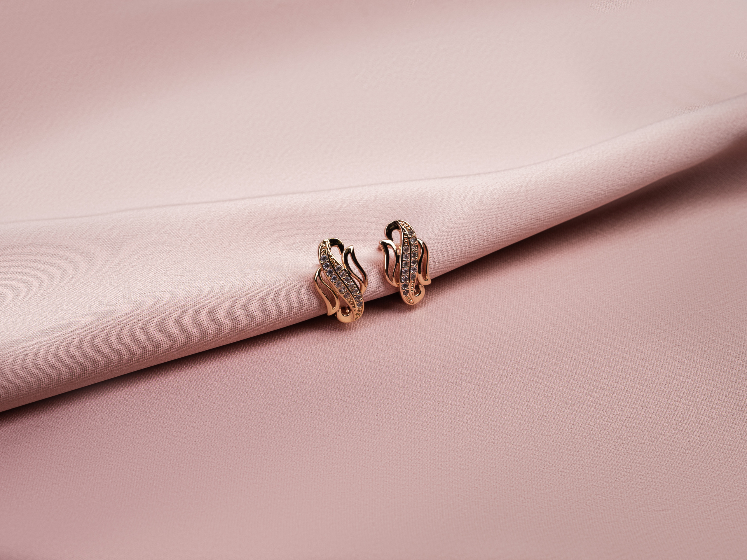 Серьги. Фотограф Ахмедов Эльдар Чита