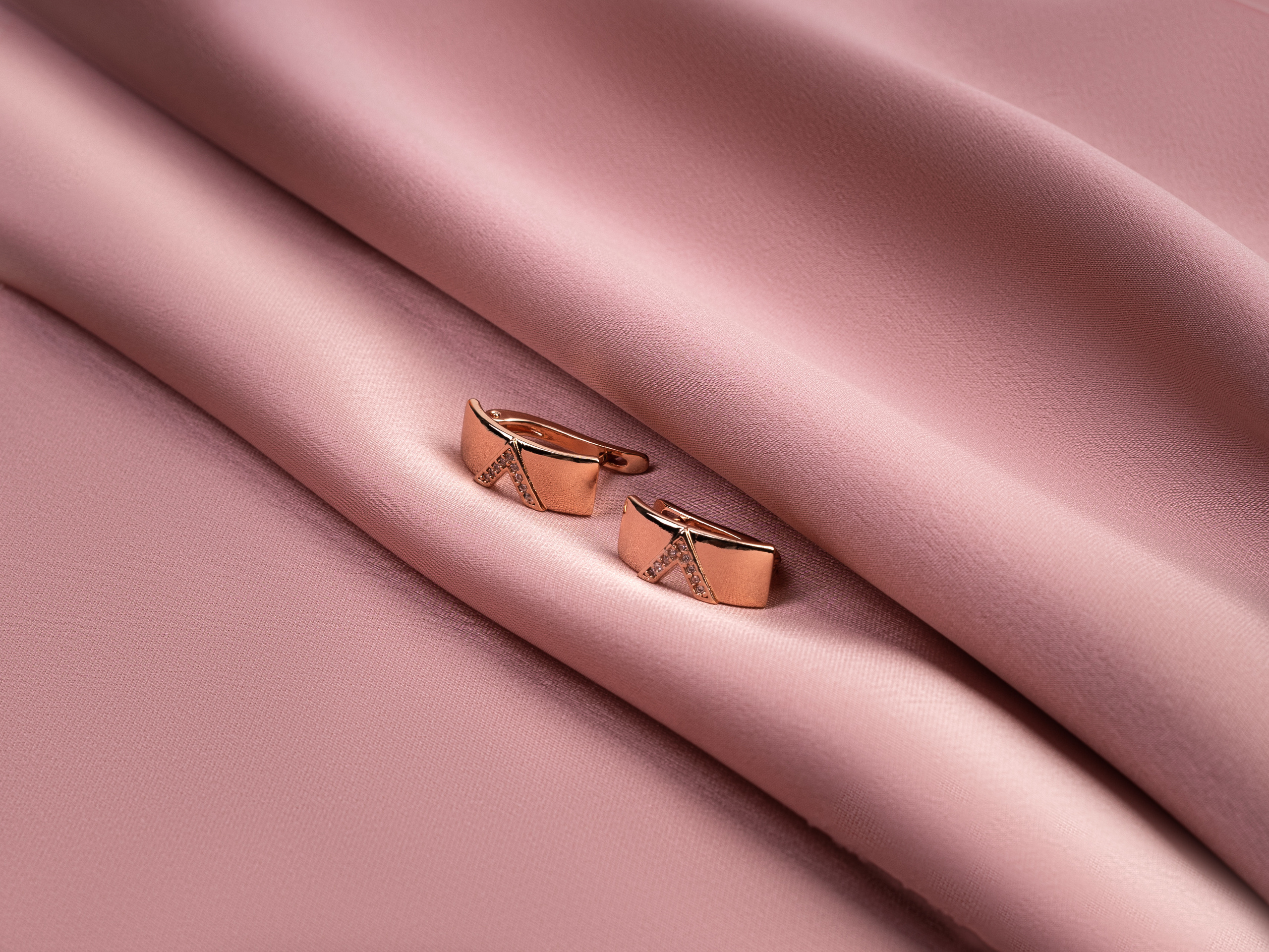 Серьги. Фотограф Ахмедов Эльдар Чита