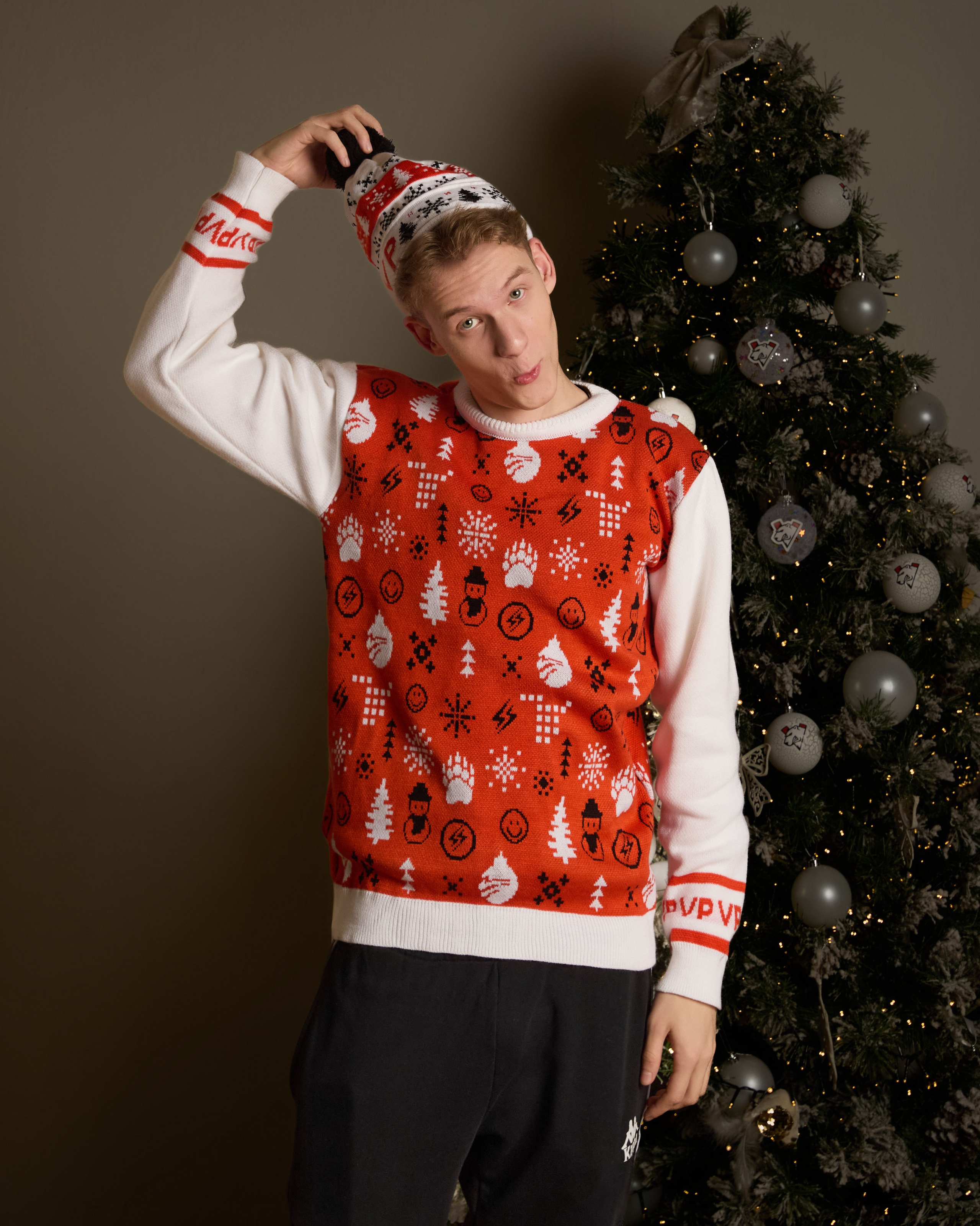 Virtus PRO Christmas. Святослав Лебедев | Рекламный фотограф — Коммерческая съемка, Арт-дирекшн, AI-интеграция