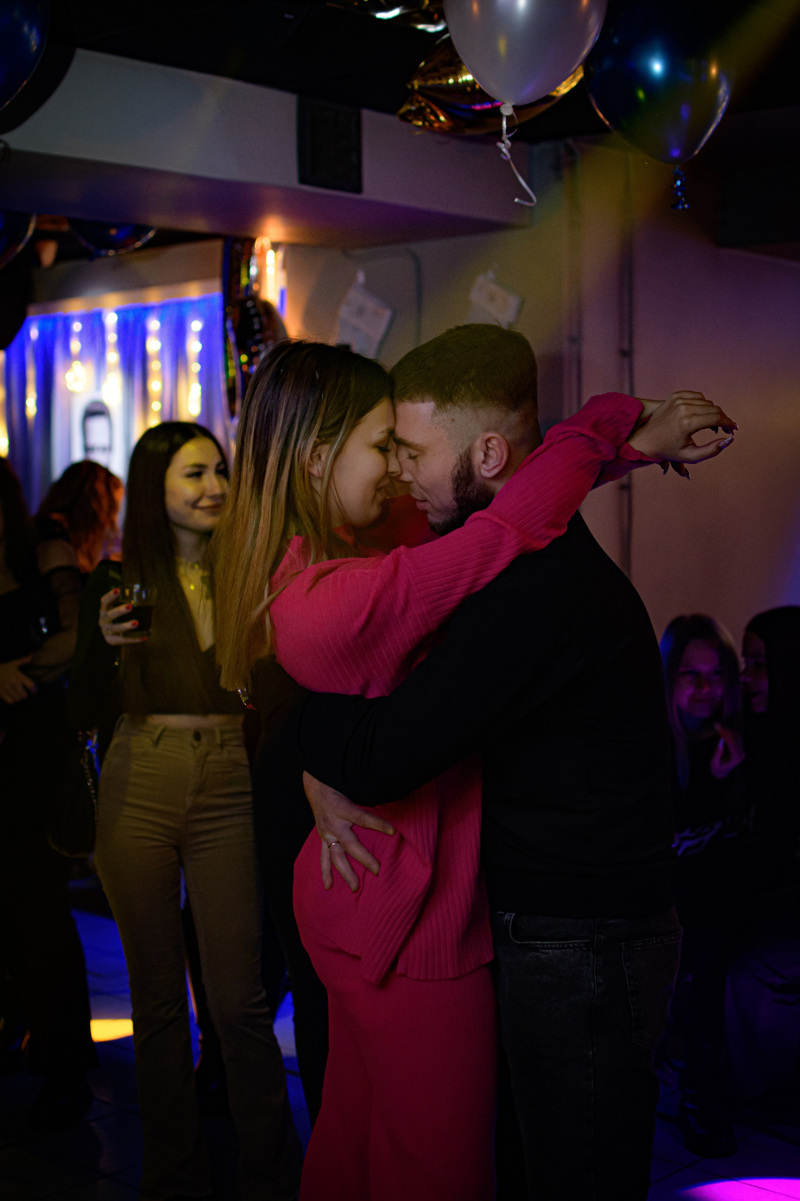 HOLLYWOOD / 6 YEARS. Photokarish