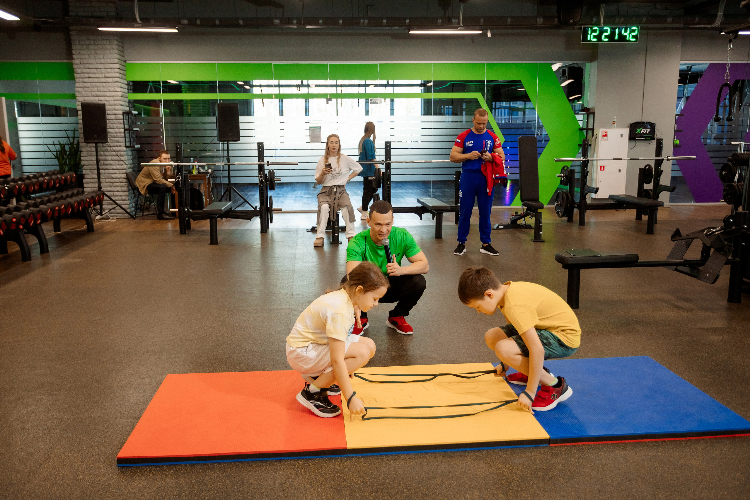 РЕПОРТАЖ: ФИТНЕСС-КЛУБ X-FIT. Профессиональный фотограф в Ижевске Леша Петров