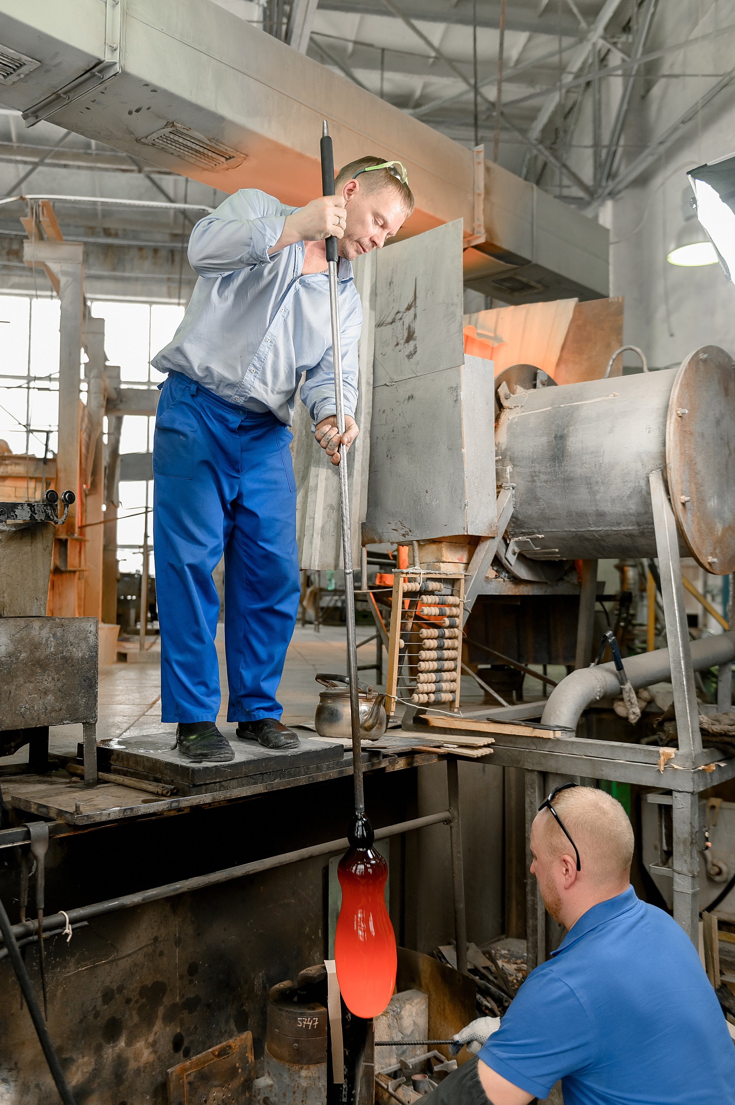 Художник Хрустального завода Наталья Любимова. Свадебный и семейный фотограф Ангелина Нусина