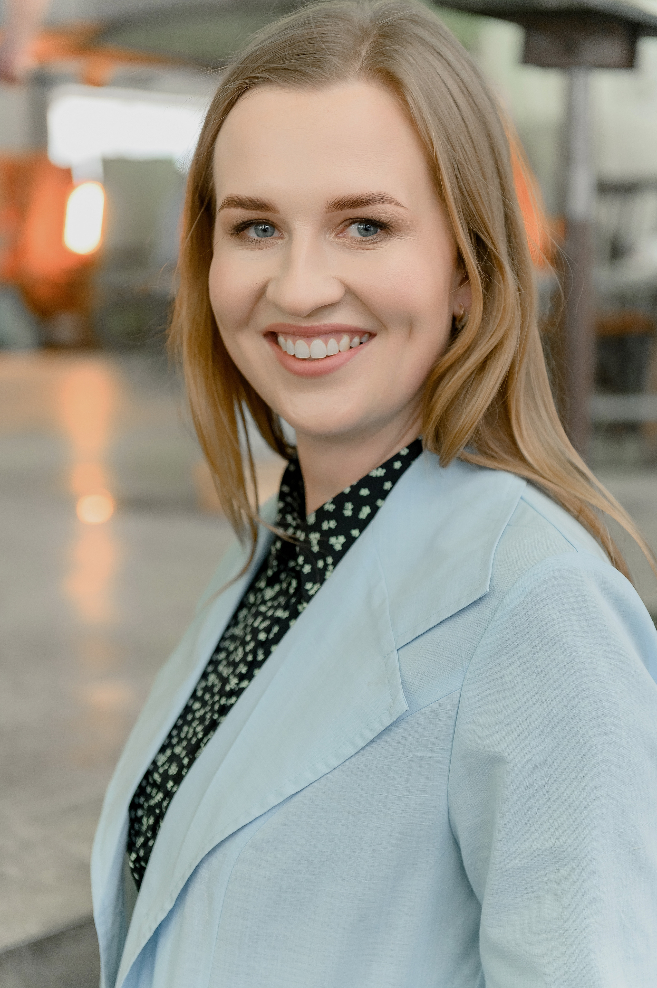 Художник Хрустального завода Наталья Любимова. Свадебный и семейный фотограф Ангелина Нусина