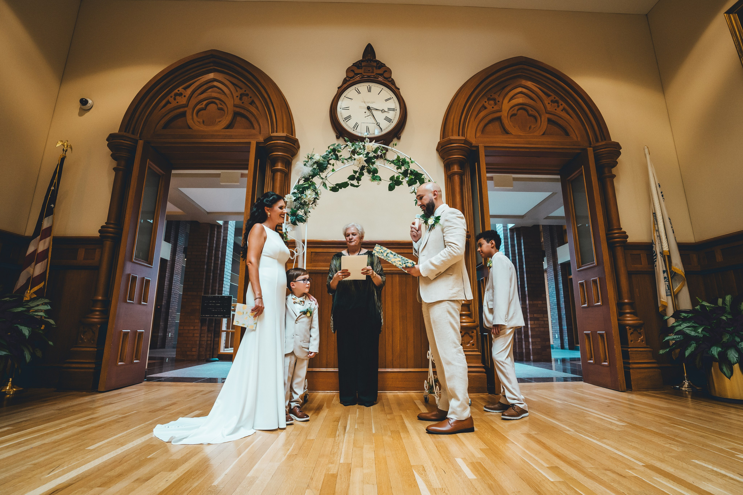 … Big day in a city. Golden Moments Editing — We do Wedding’s Retouch and Video Editing