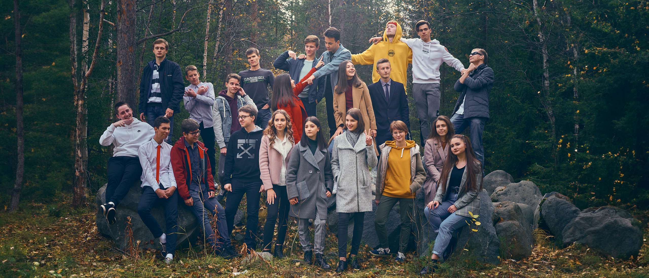 Образцы выпускных альбом. Школьный и семейный фотограф в Мончегорске Вячеслав Шинахов