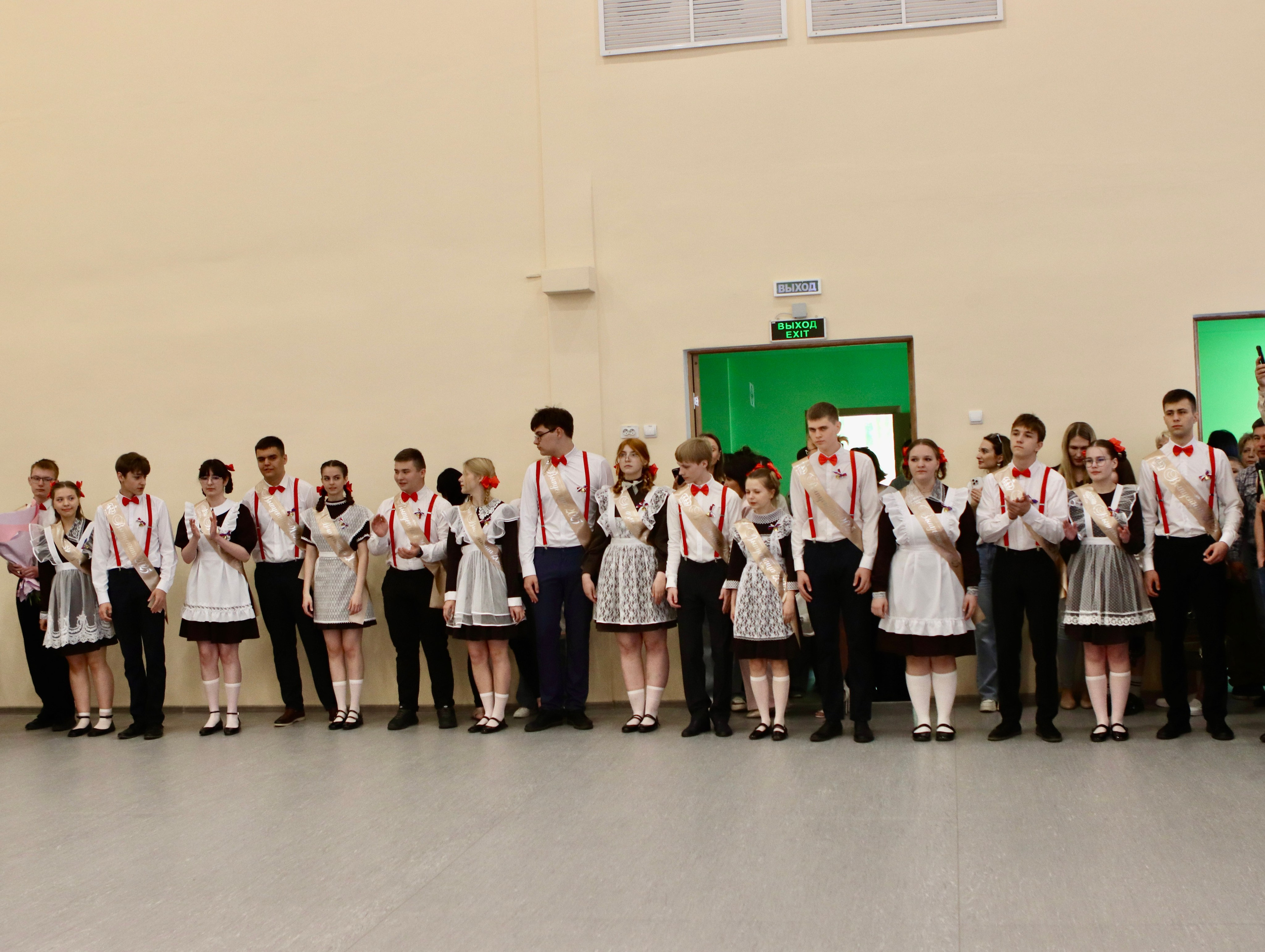 Школьный выпускной. Фотограф в Курске Смирнов Евгений