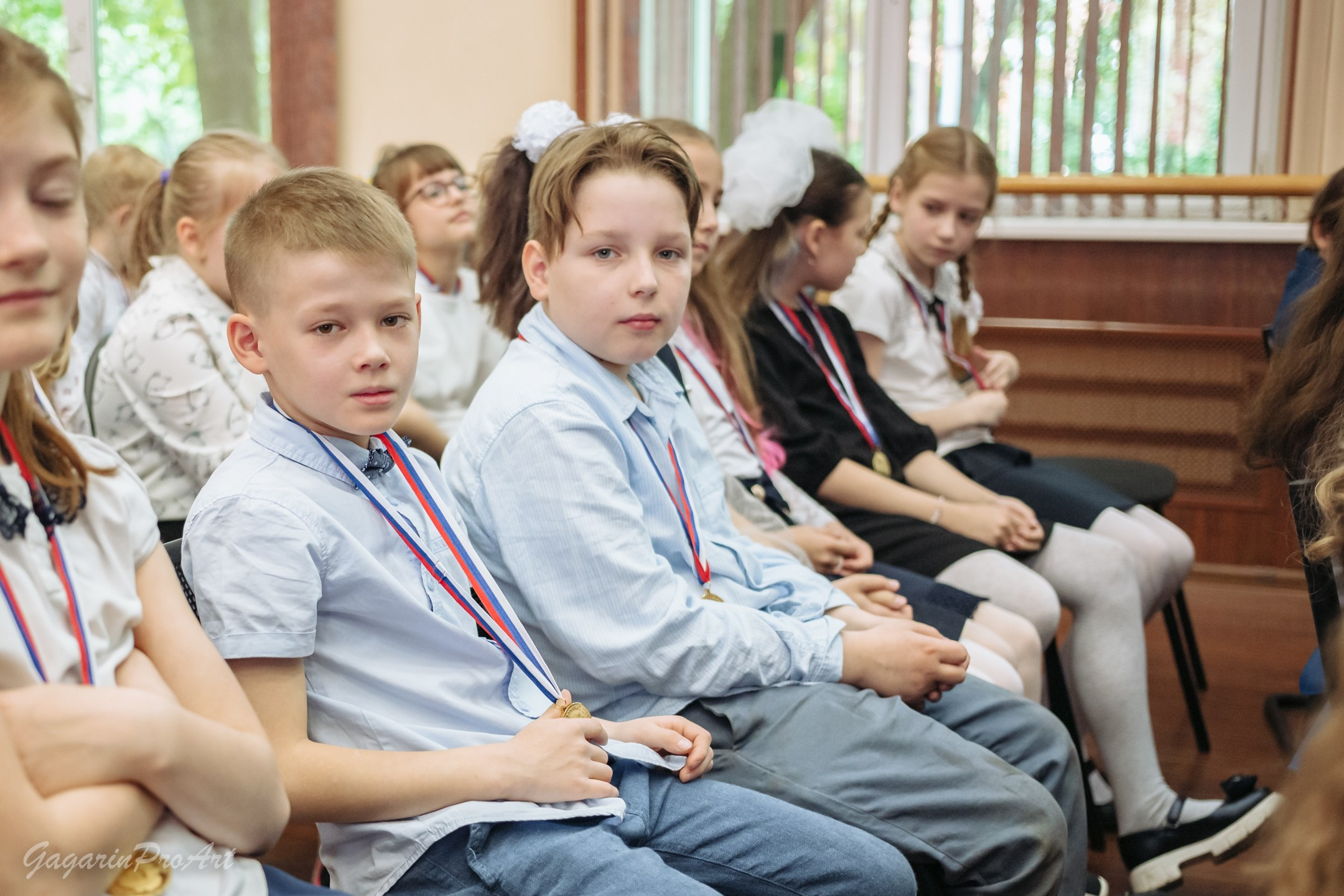 Репортаж в школе на выпускной. Фотограф на выпускной. GagarinProArt