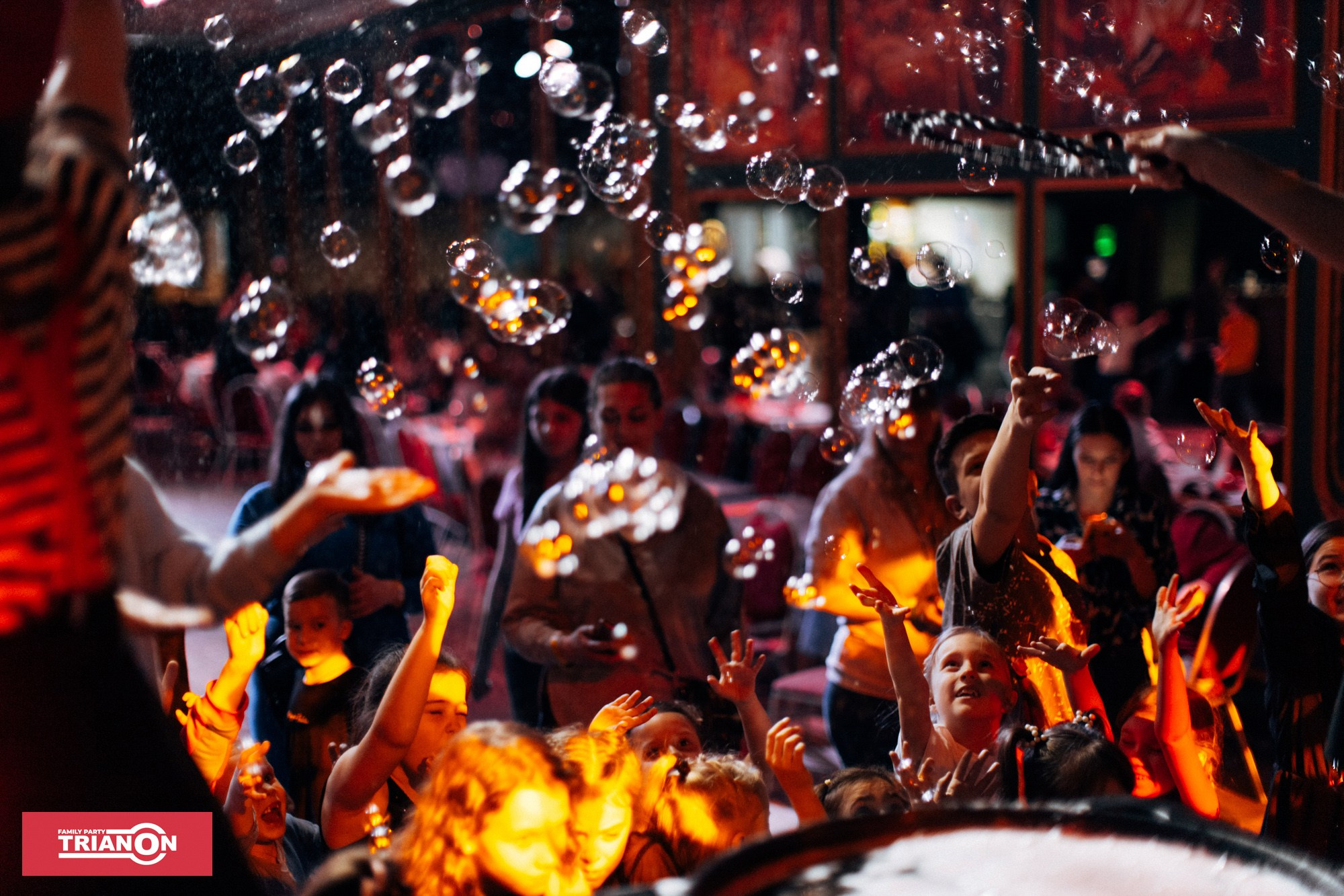 Семейная дискотека TRIANON. Фотограф Владимир Молоканов