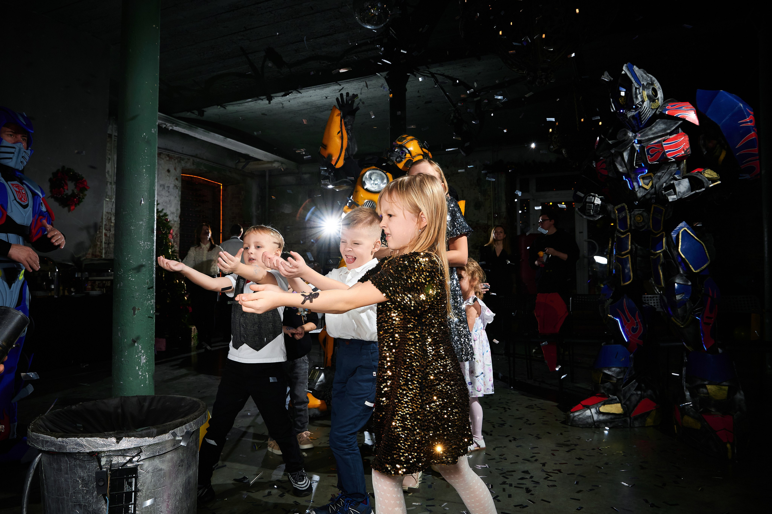 Шоу Трансформеров. Goganaft.ru — Репортажный фотограф в Москве Георгий Коненков