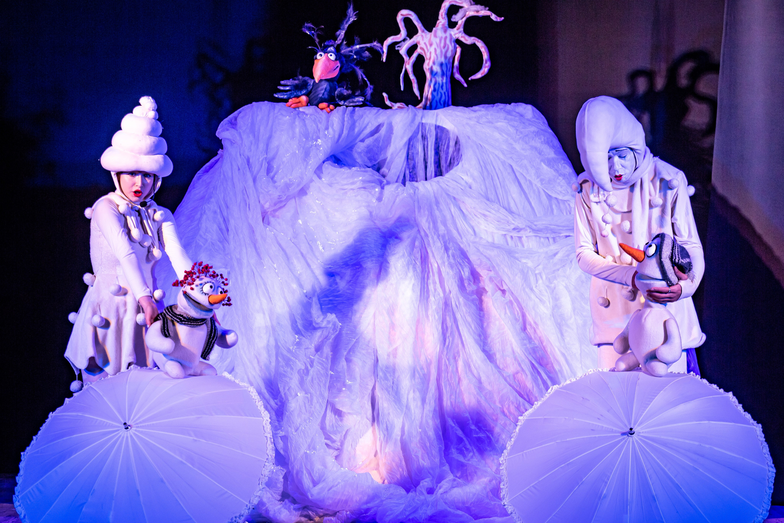 Спектакль Снежные человечки — театр Саквояж. Фотограф в Сочи Юрий Шептаев