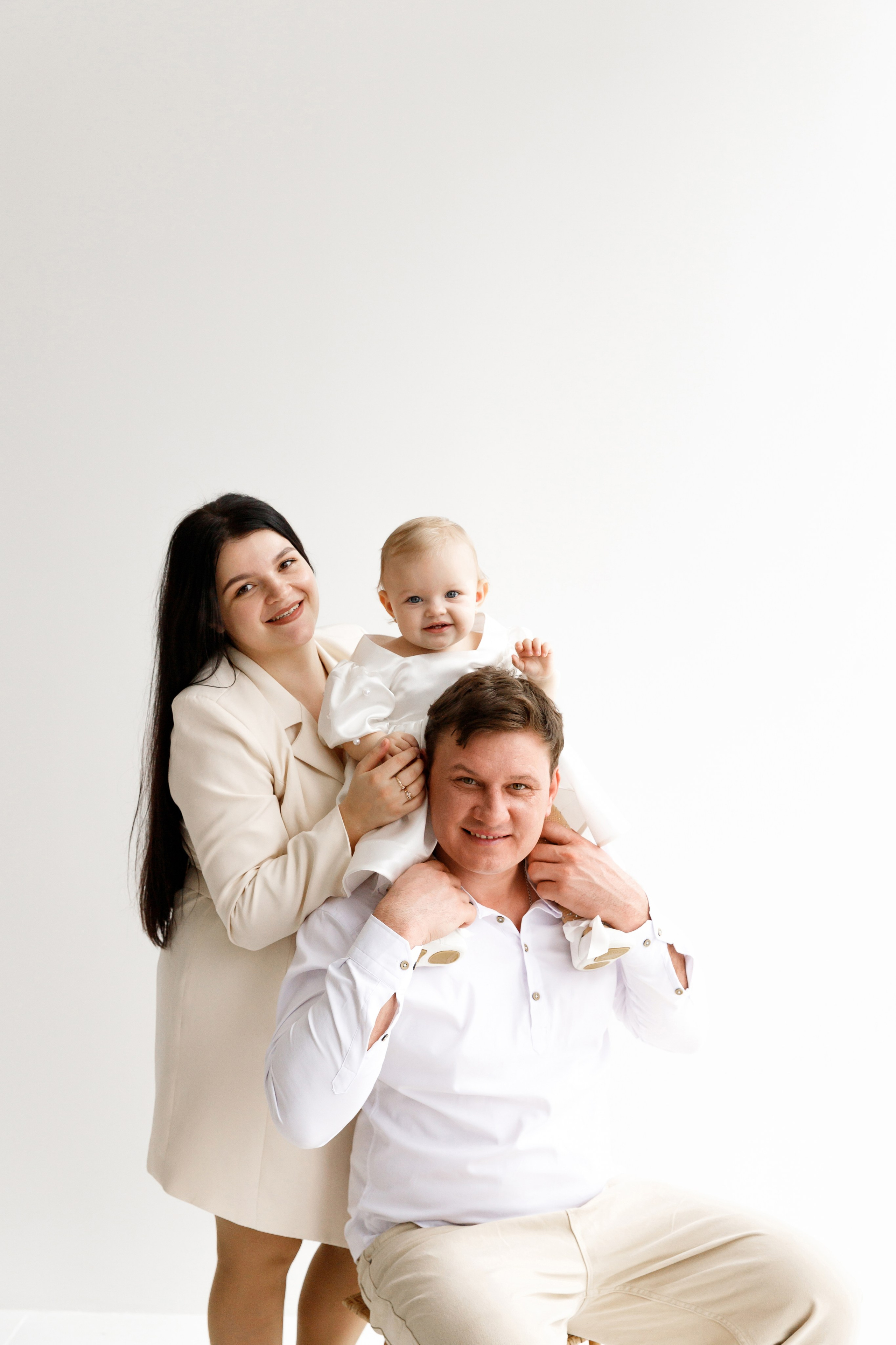 Годик Софии. Фотограф новорожденных Славянск-на-Кубани Куцевольская Екатерина