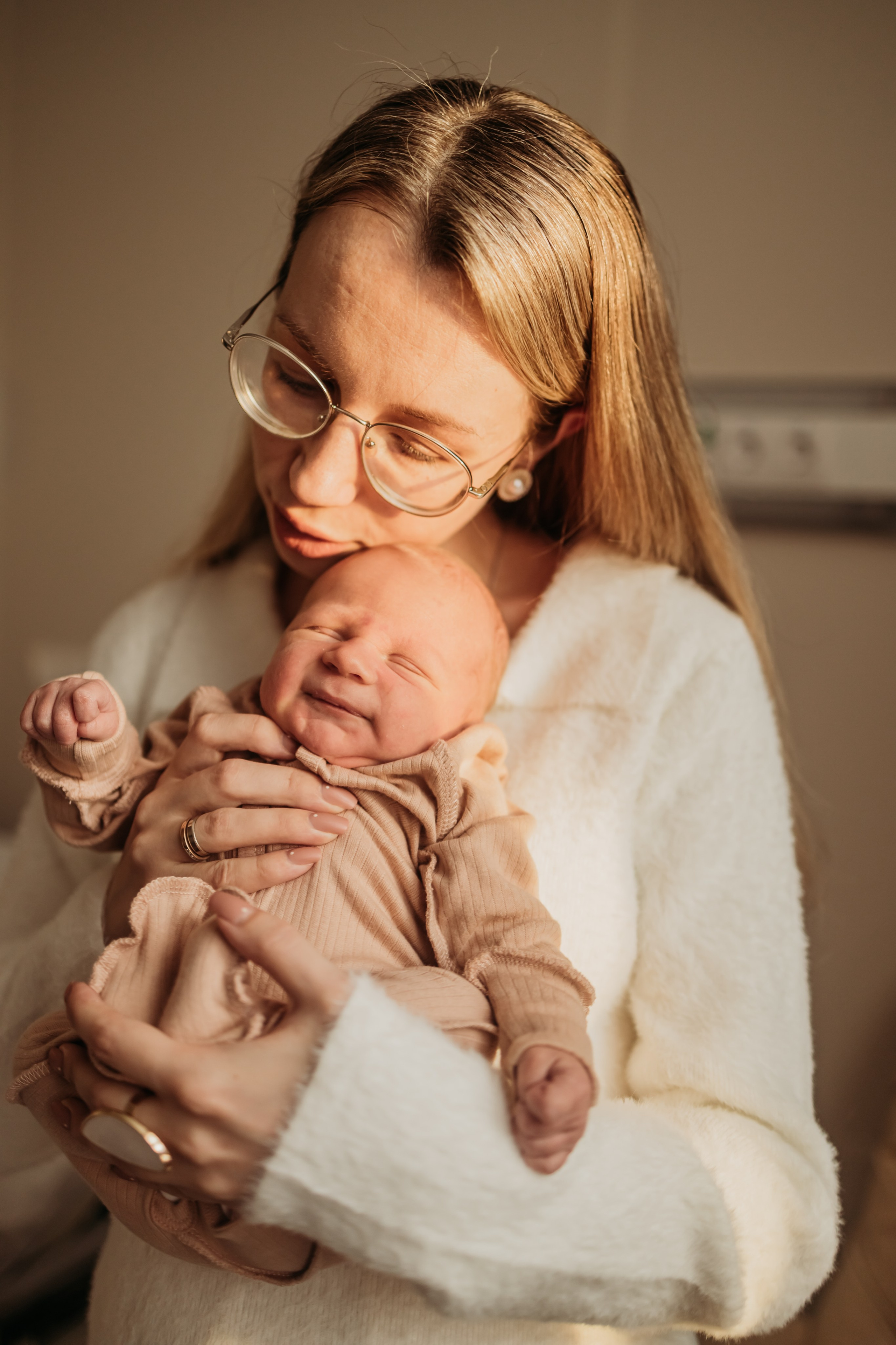 Выписка из родильного дома. Фотограф родов выписка новорожденных Санкт-Петербург