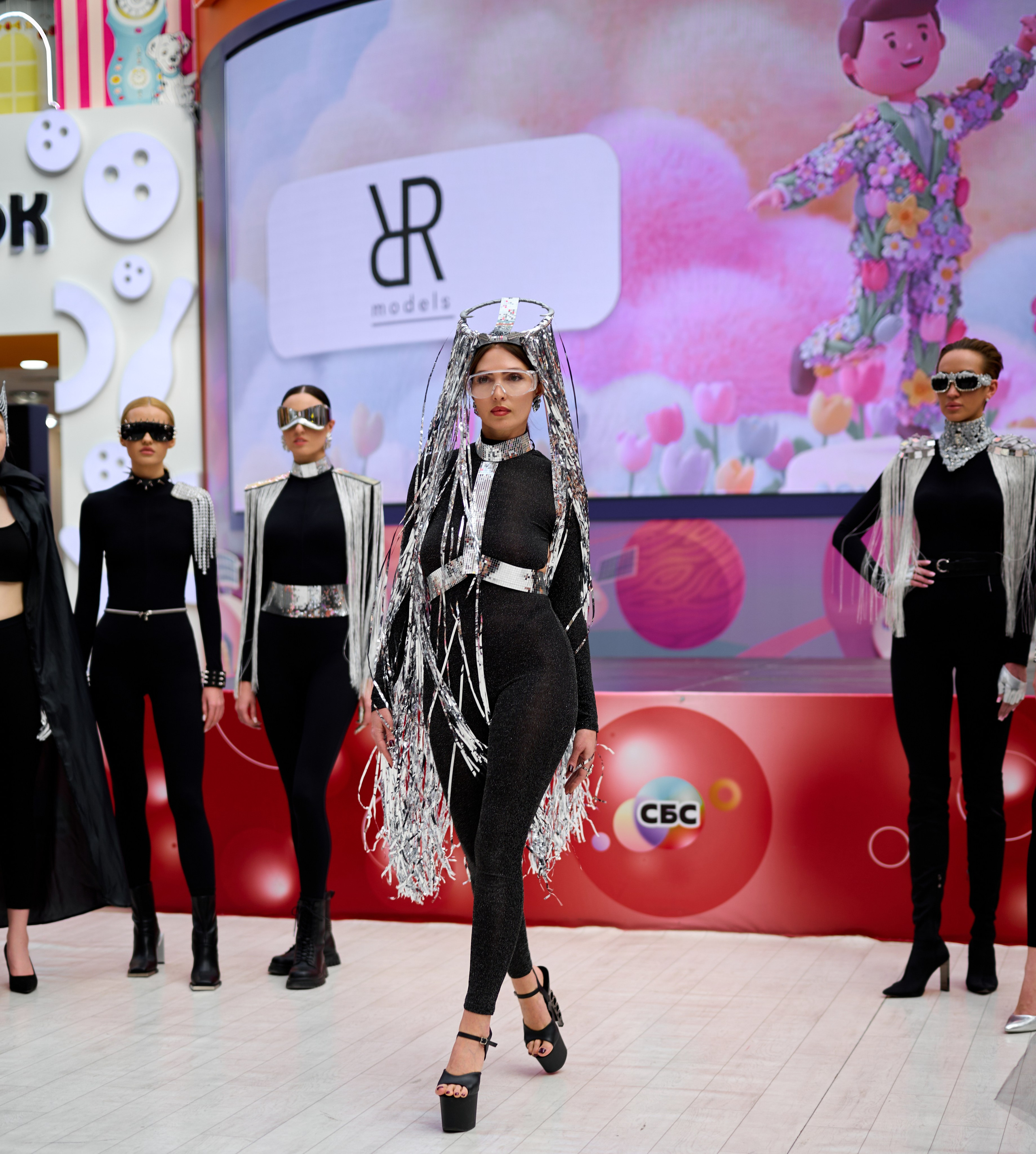 Репортаж R.Models показ. Фотограф в Краснодаре и Динской Виктория Вебер