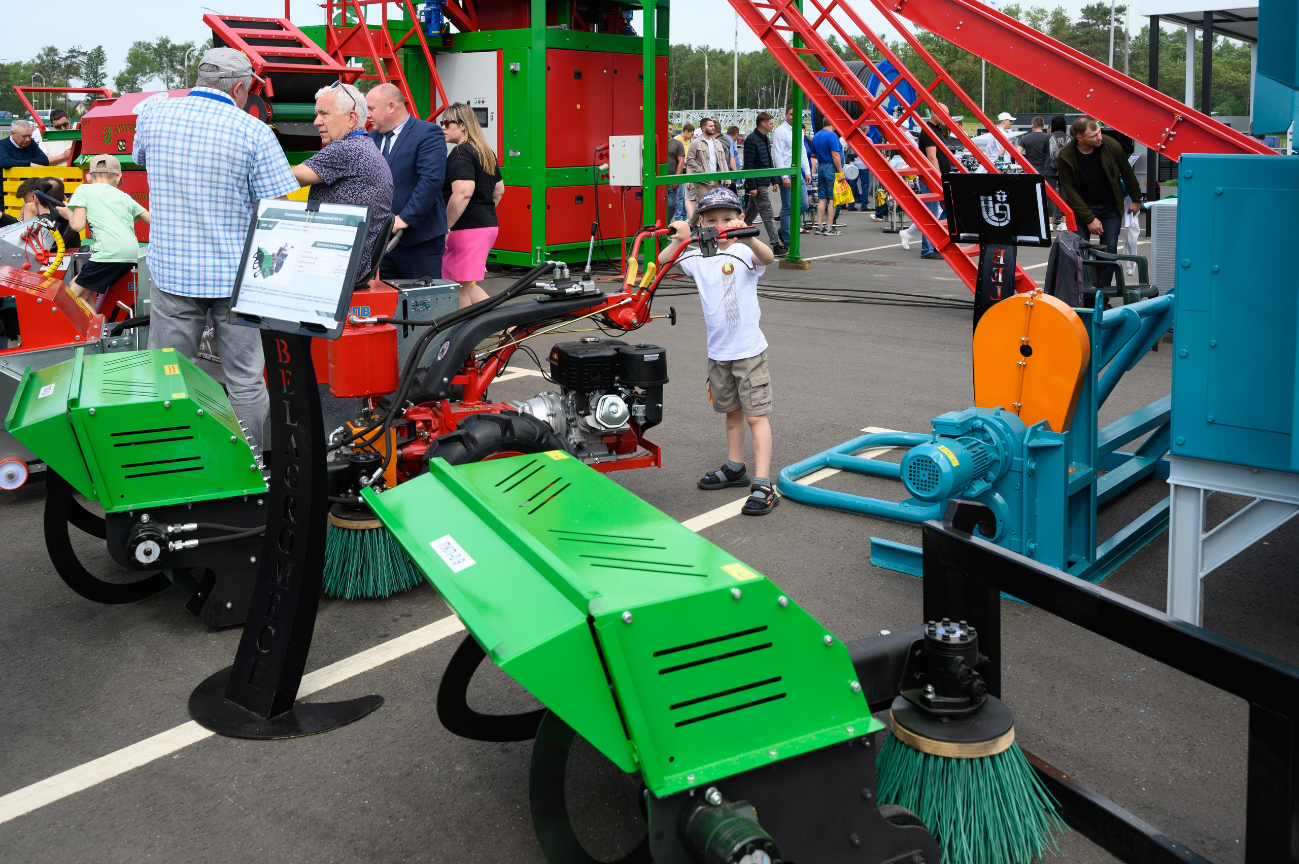 Агровыставка. Фотоуслуги, услуги фотографа, фотографирование важных событий