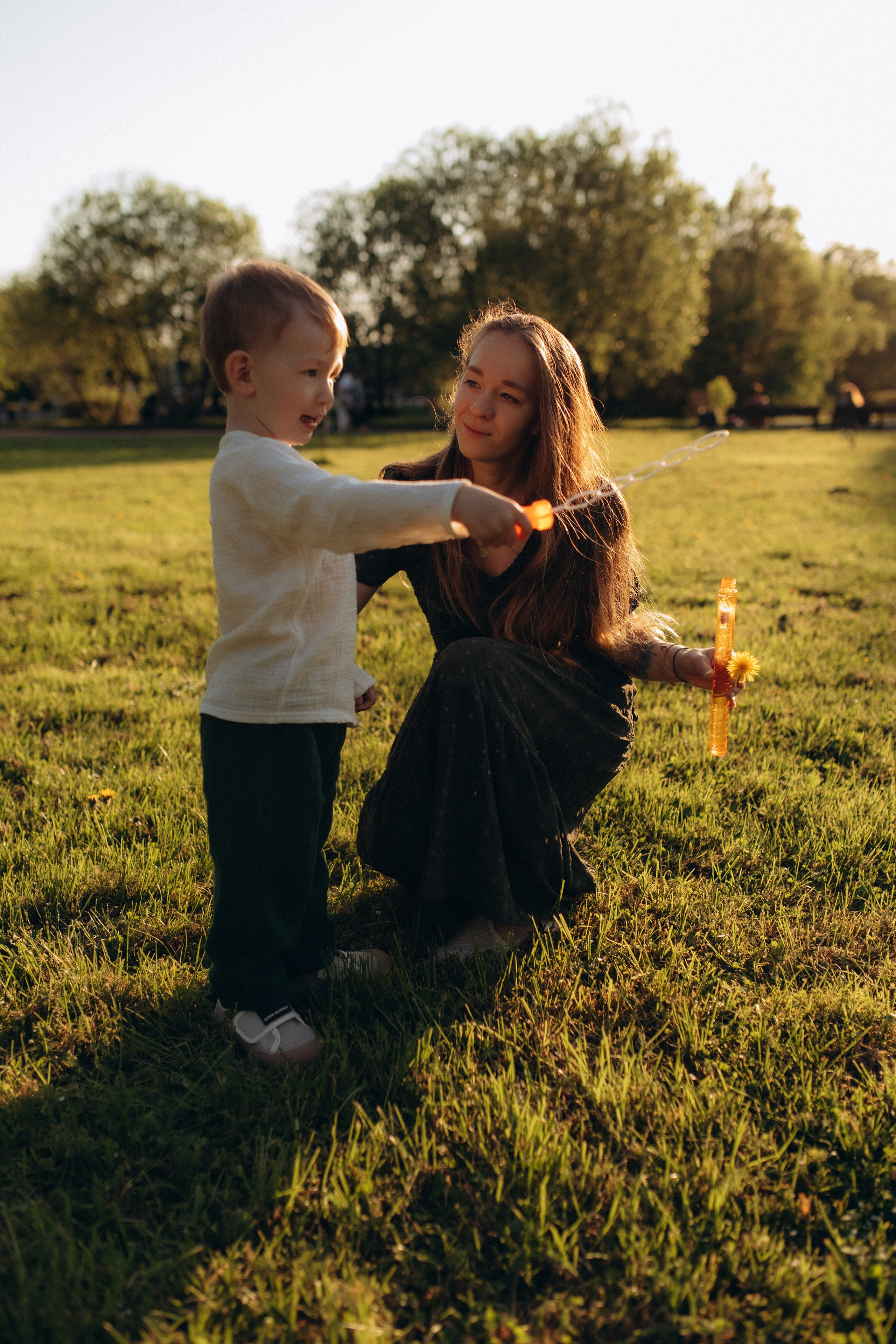 Прогулочная съемка мамы и сына в Москве. Семейный фотограф в Москве и Люберцах Юлия Гуськова