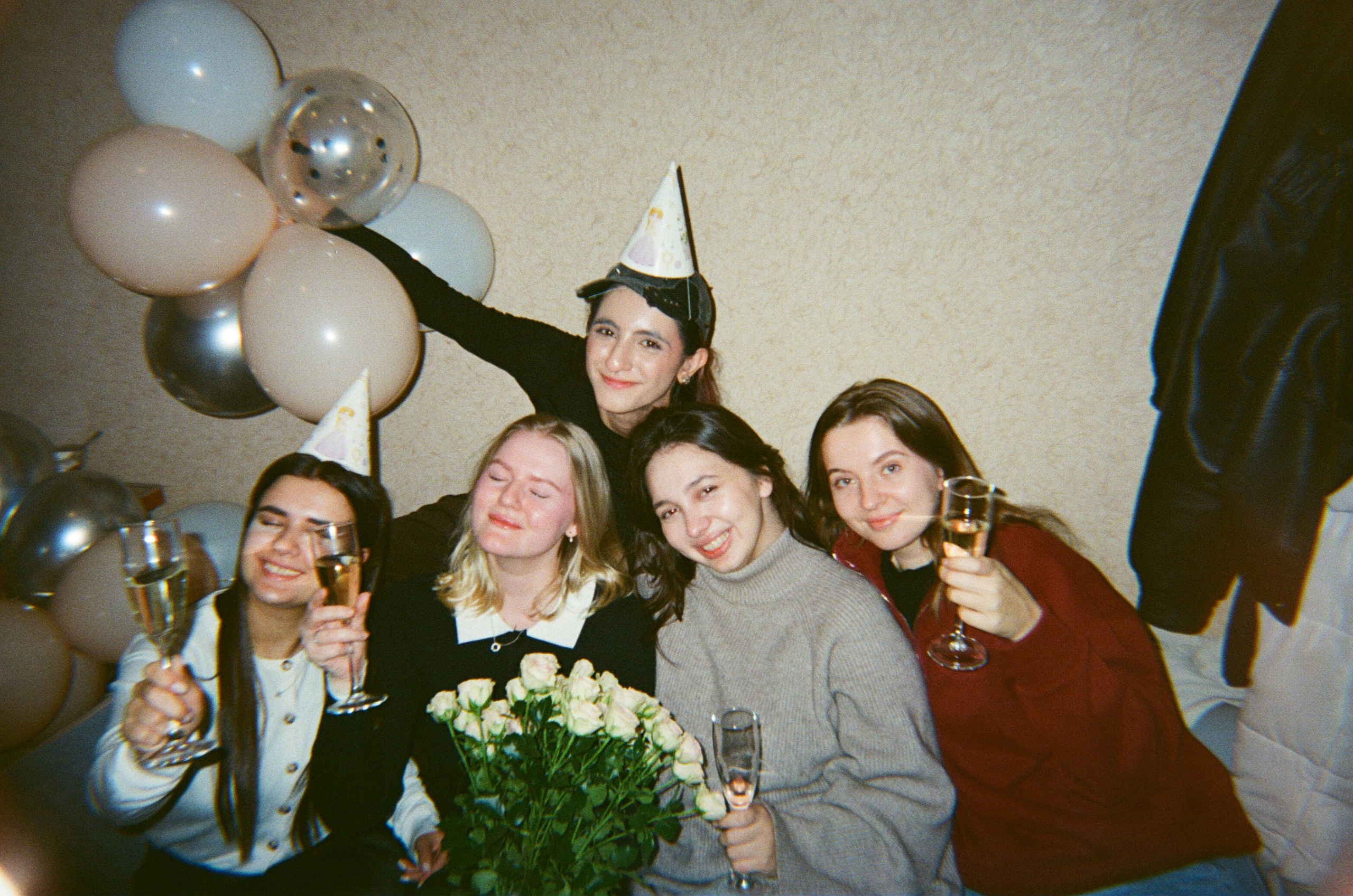 Плёночные воспоминания. Портретный и коллажный фотограф из Москвы