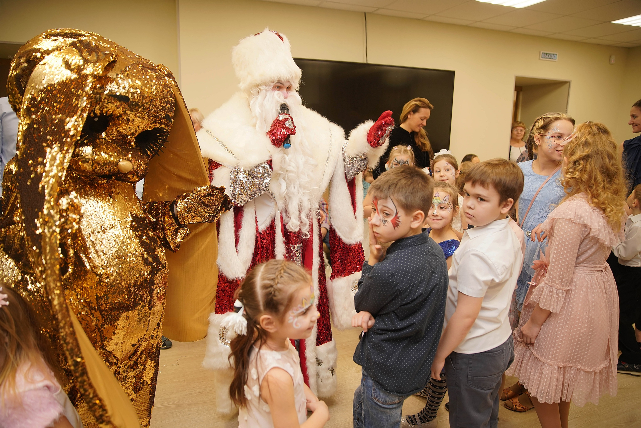 Елка НБД банк. Семейный и детский фотограф в Нижнем Новгороде