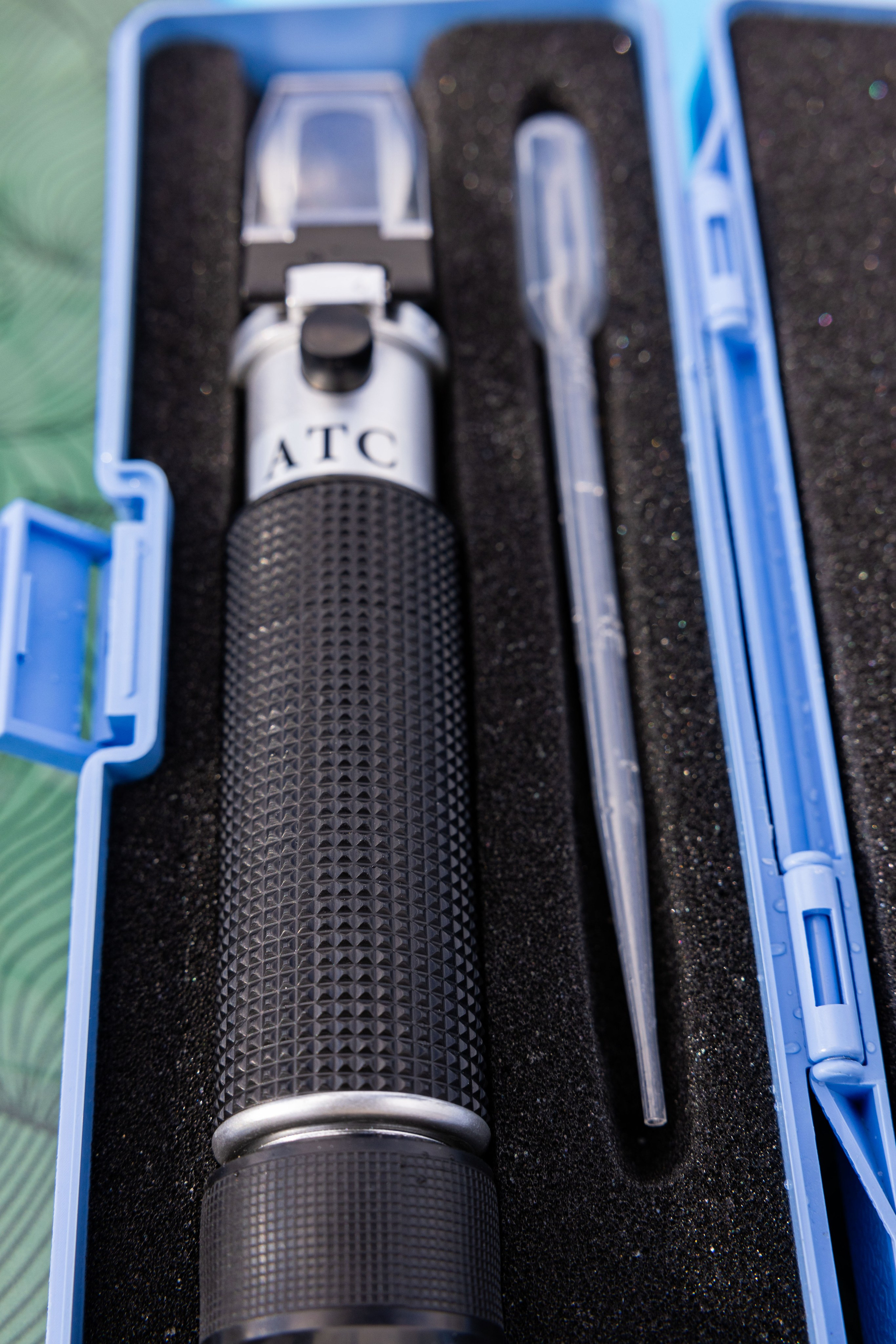 Зеленый пластик. Западный Котлин. Фотограф/видеограф в Санкт-Петербурге Динара Гольдина