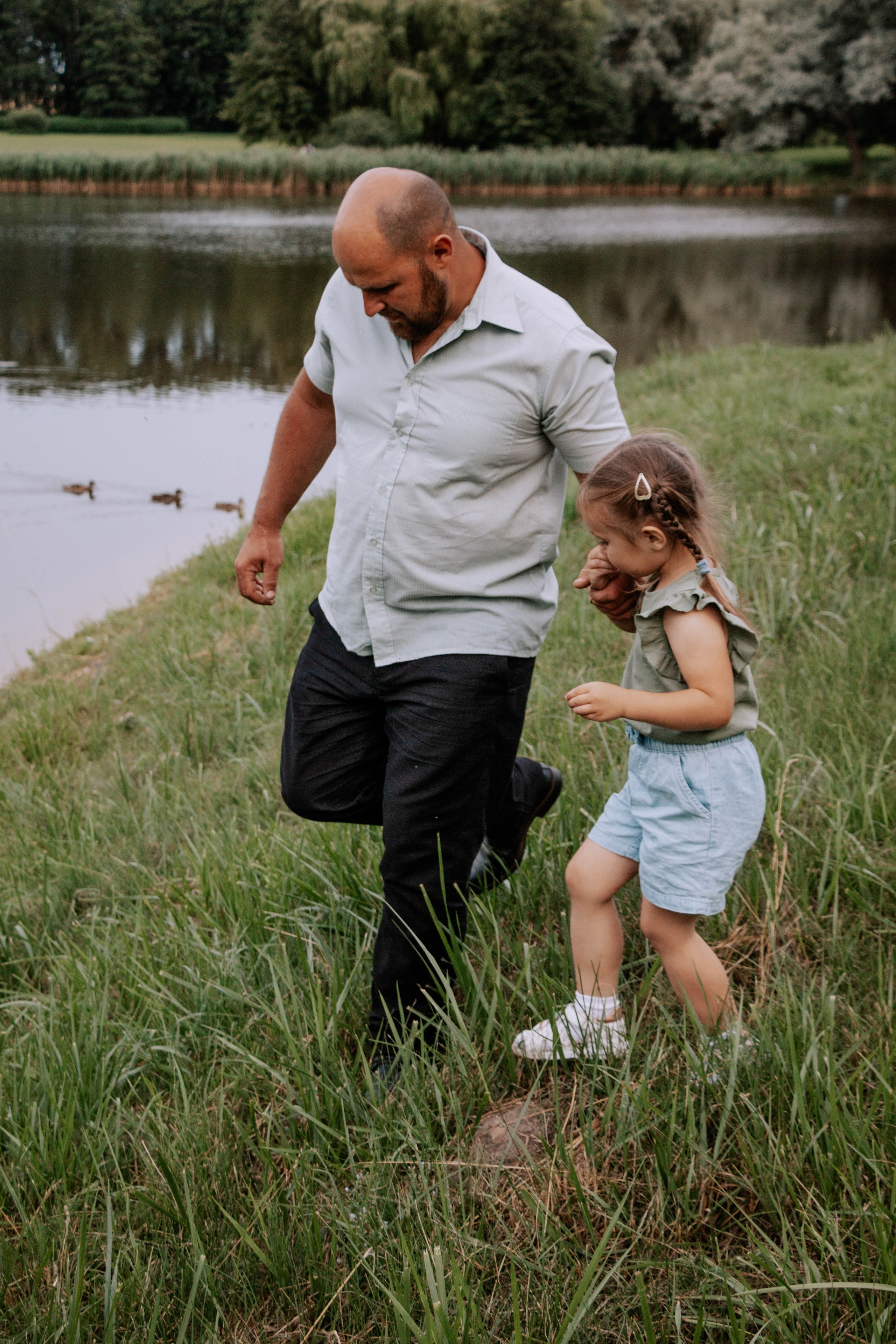 Алексей, Римма, Аннушка и Полина. Бережно сохраняю ваши чувства и истории на своих фотографиях