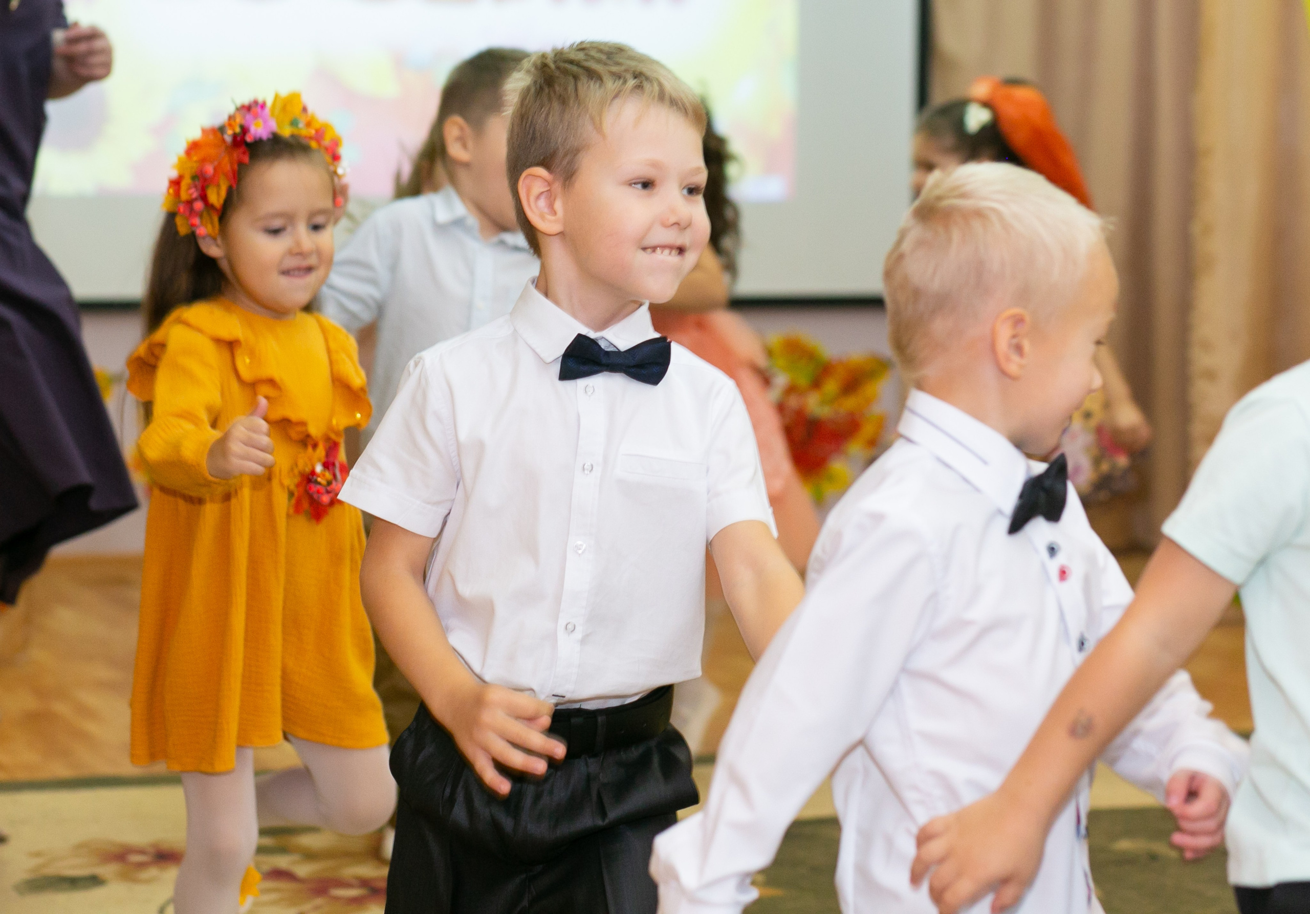 Выпускные и Утренники. Фотограф новорожденных и семейный фотограф НСО г. Бердск Марина Львова