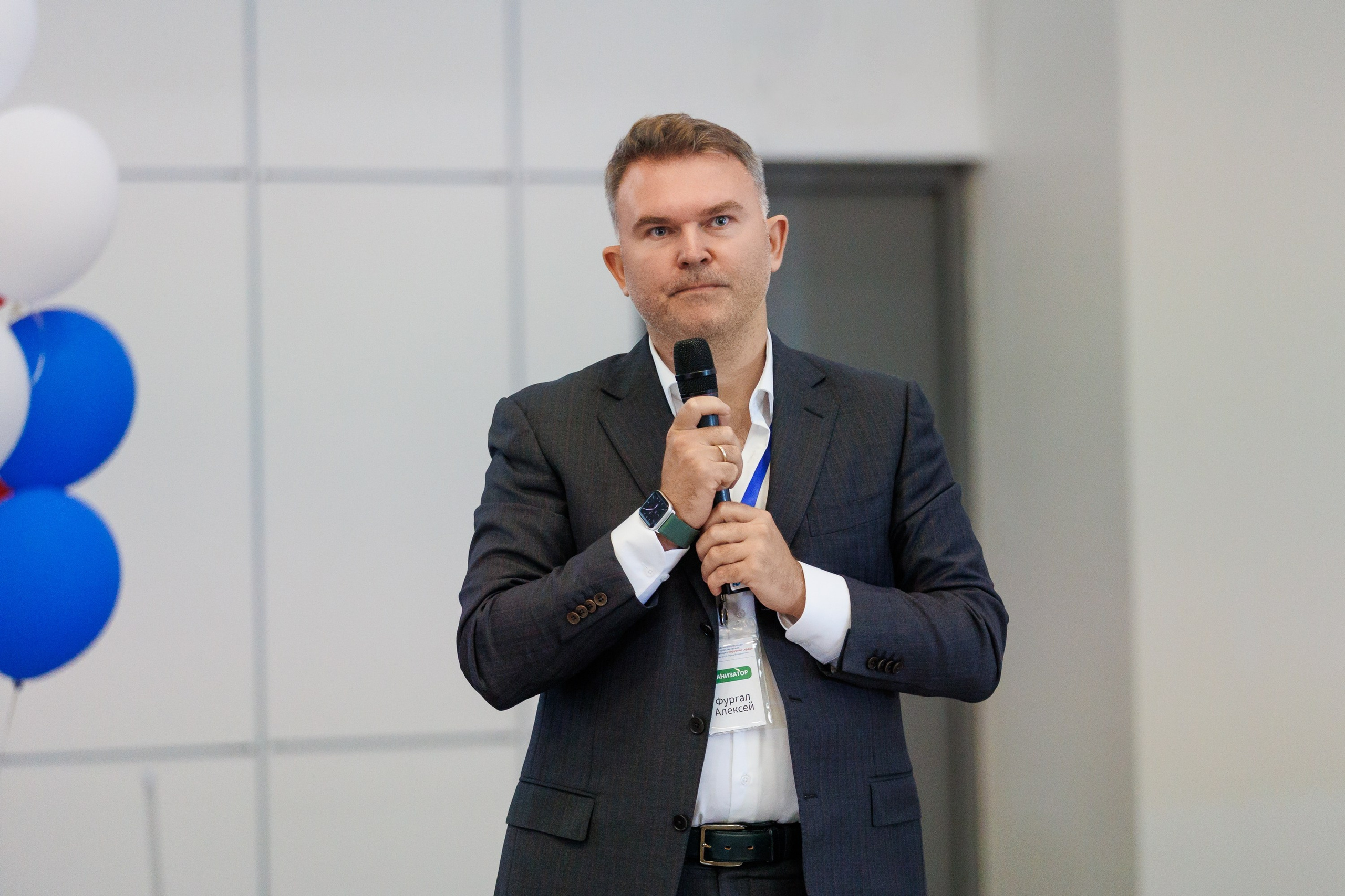 Конференция Хирургии сердца. Репортажный и студийный фотограф во Владивостоке Дударева Софья