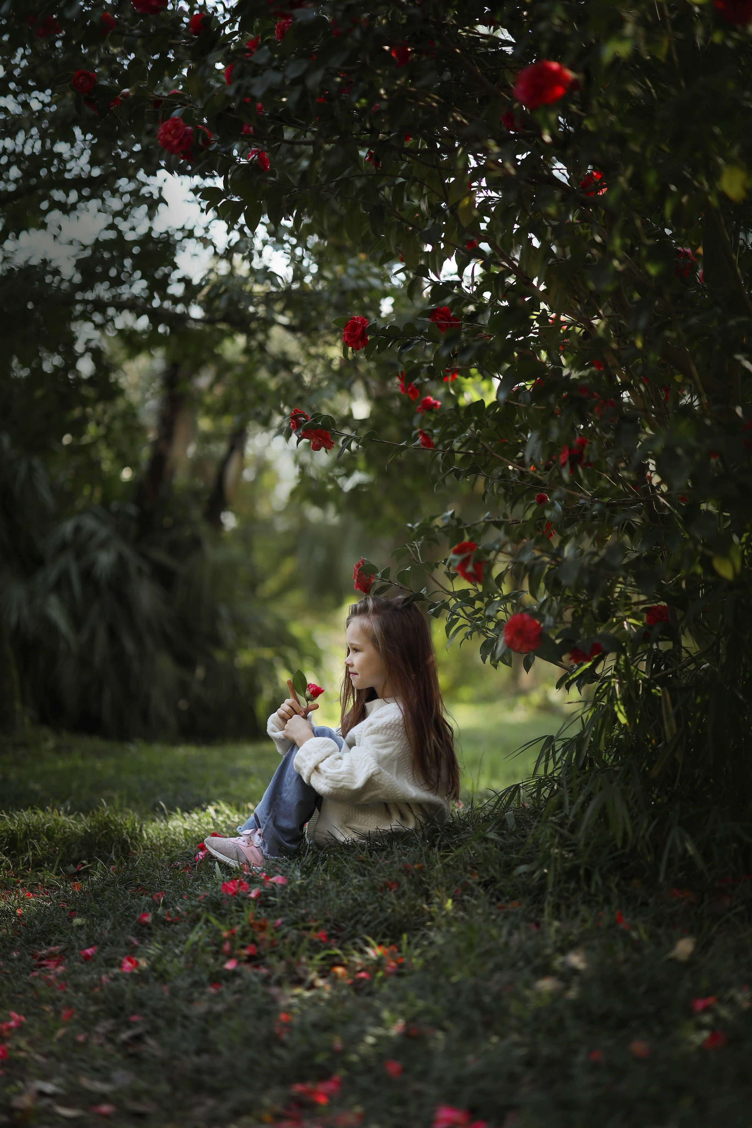 Виктория с камелиями. Свадебный и семейный фотограф в Абхазии Жанна Соснина