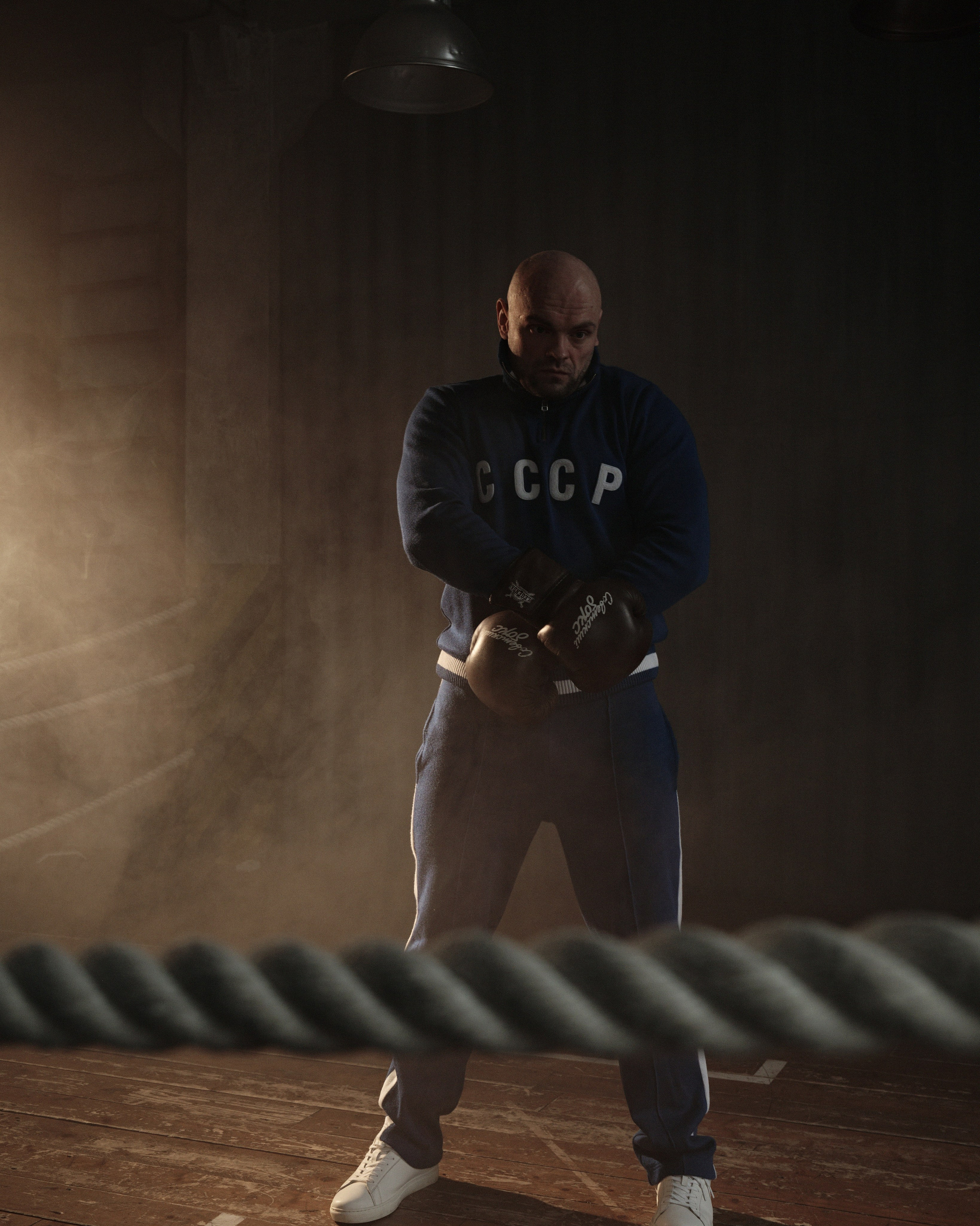 BOX. NOIZOMAX Художественный фотограф в Дубай