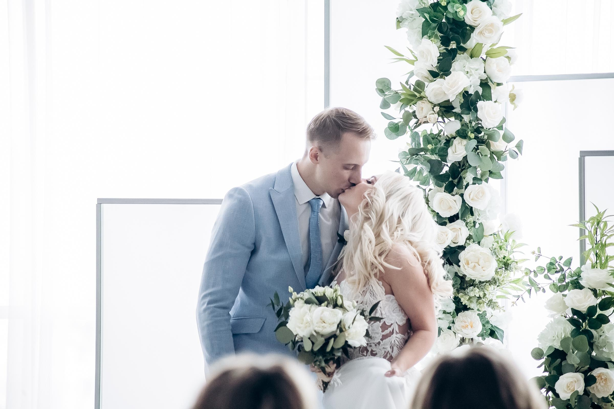 Игорь & Виктория. Свадебный и семейный фотограф в Кирове, Малых Никита