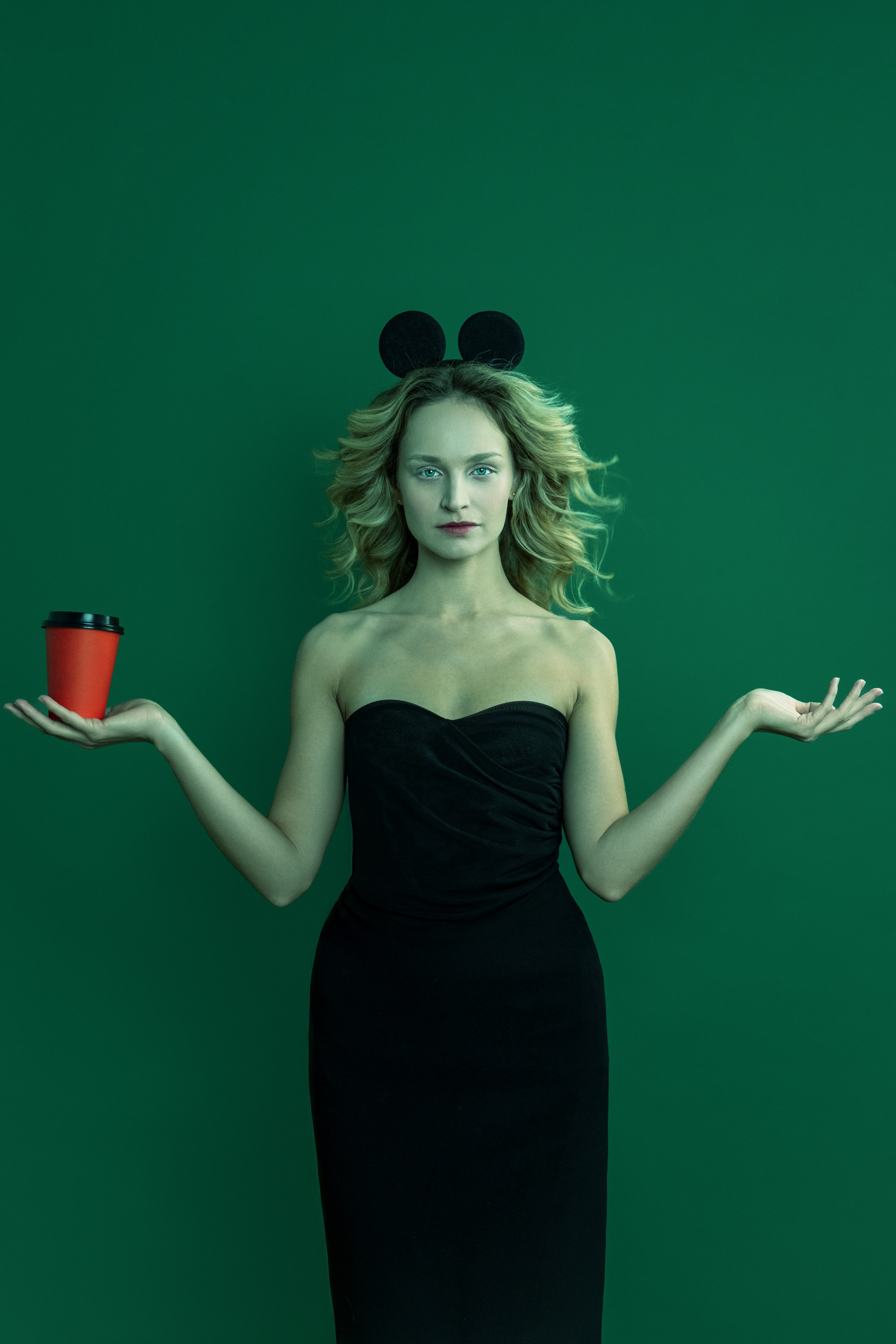 Арт-фотосессия в Москве под ключ. Портретный фотограф в Москве Артем Венглинский