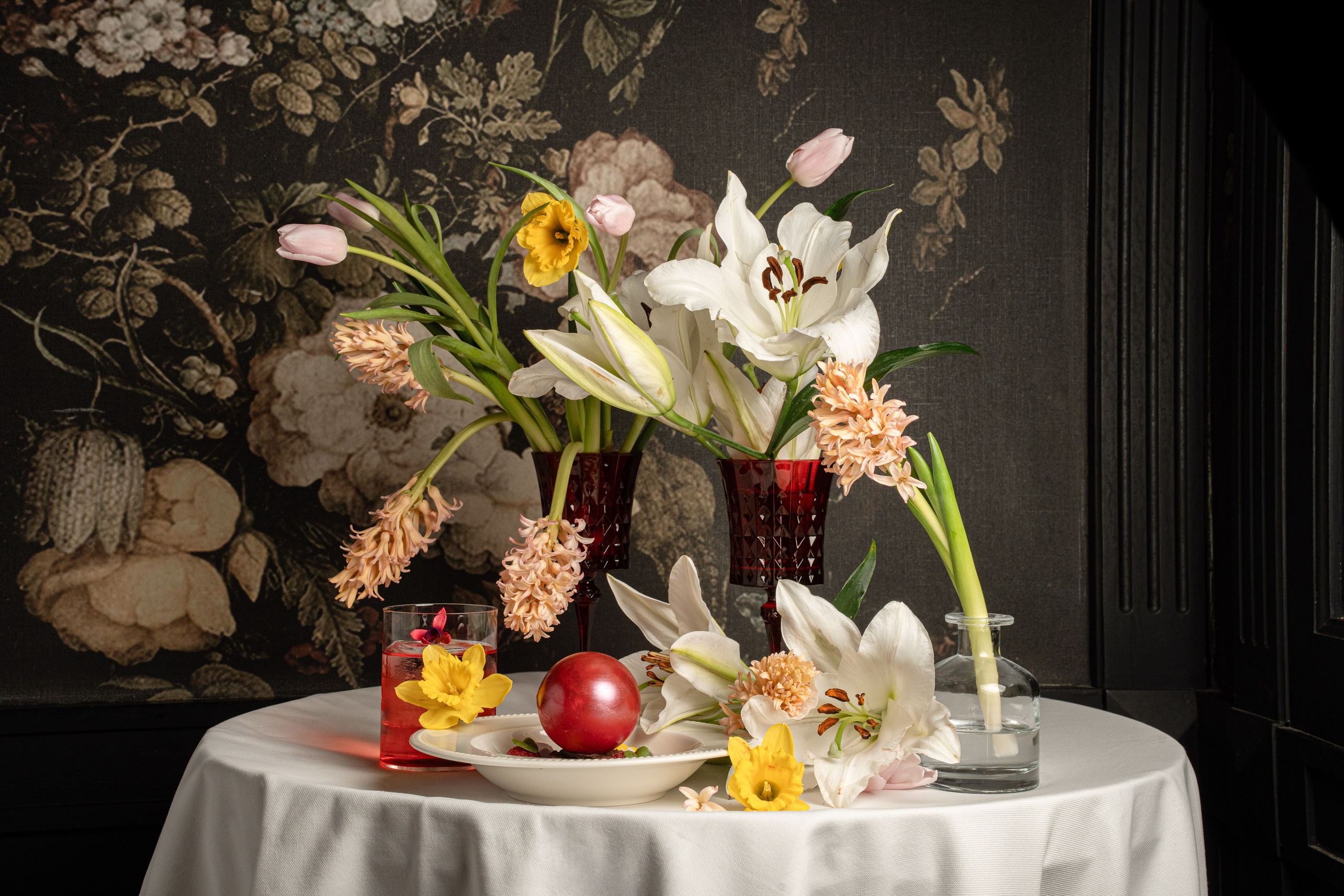 Northern Renaissance. Автор визуальных концепций и имиджевых съёмок Brand Visual Direction