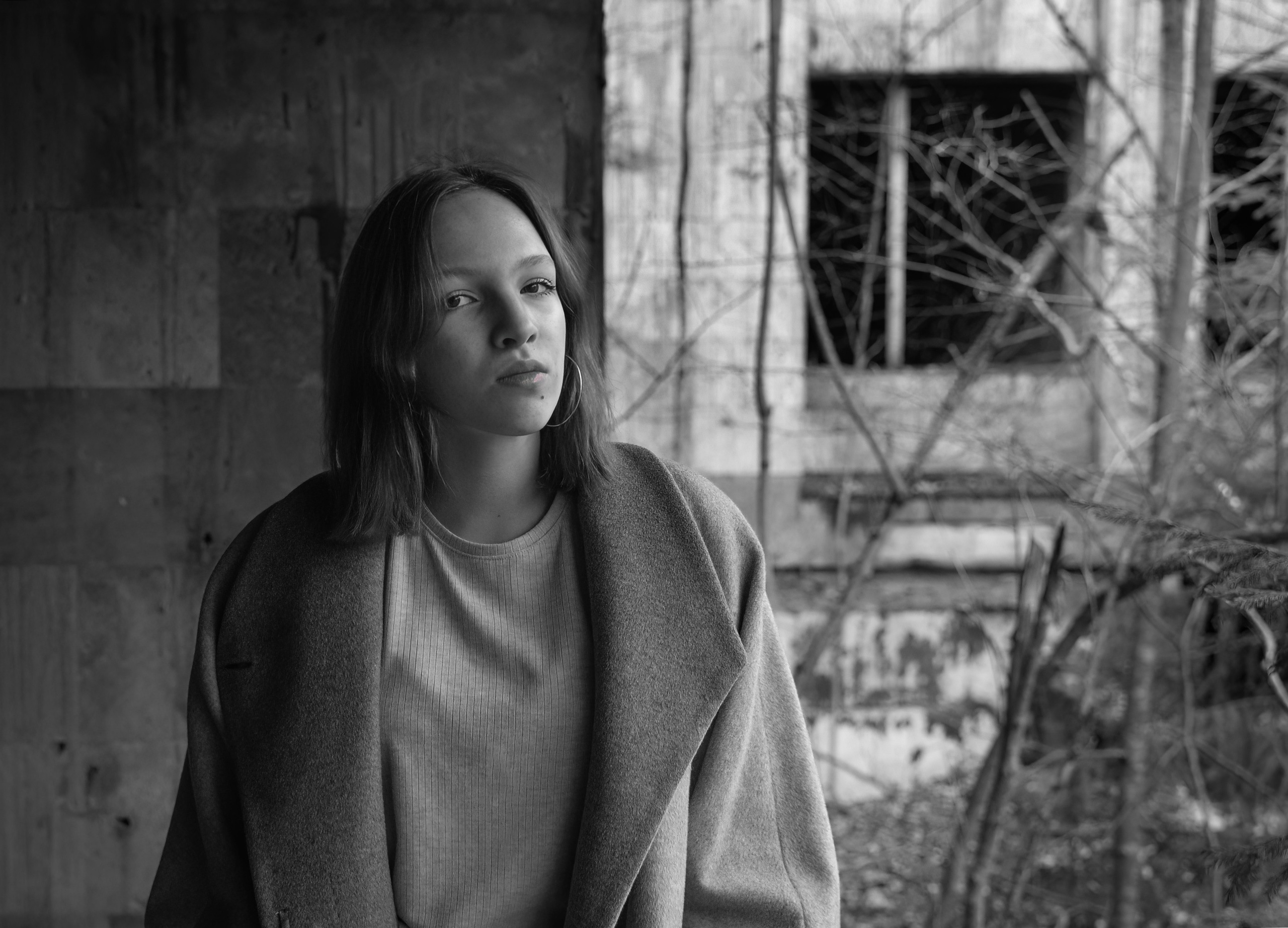 Осенняя фотосессия в заброшенной территории. Портретный фотограф в Москве Казьмина Олеся