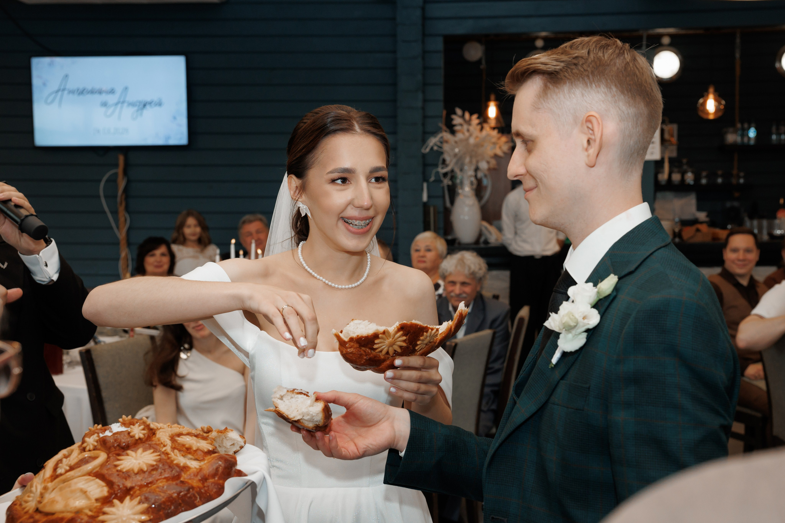 Регистрация в отеле Fish Point, ЗАГС Бутово, прогулка в Остафьево. Свадебный и репортажный фотограф (Москва, Королев и другие)