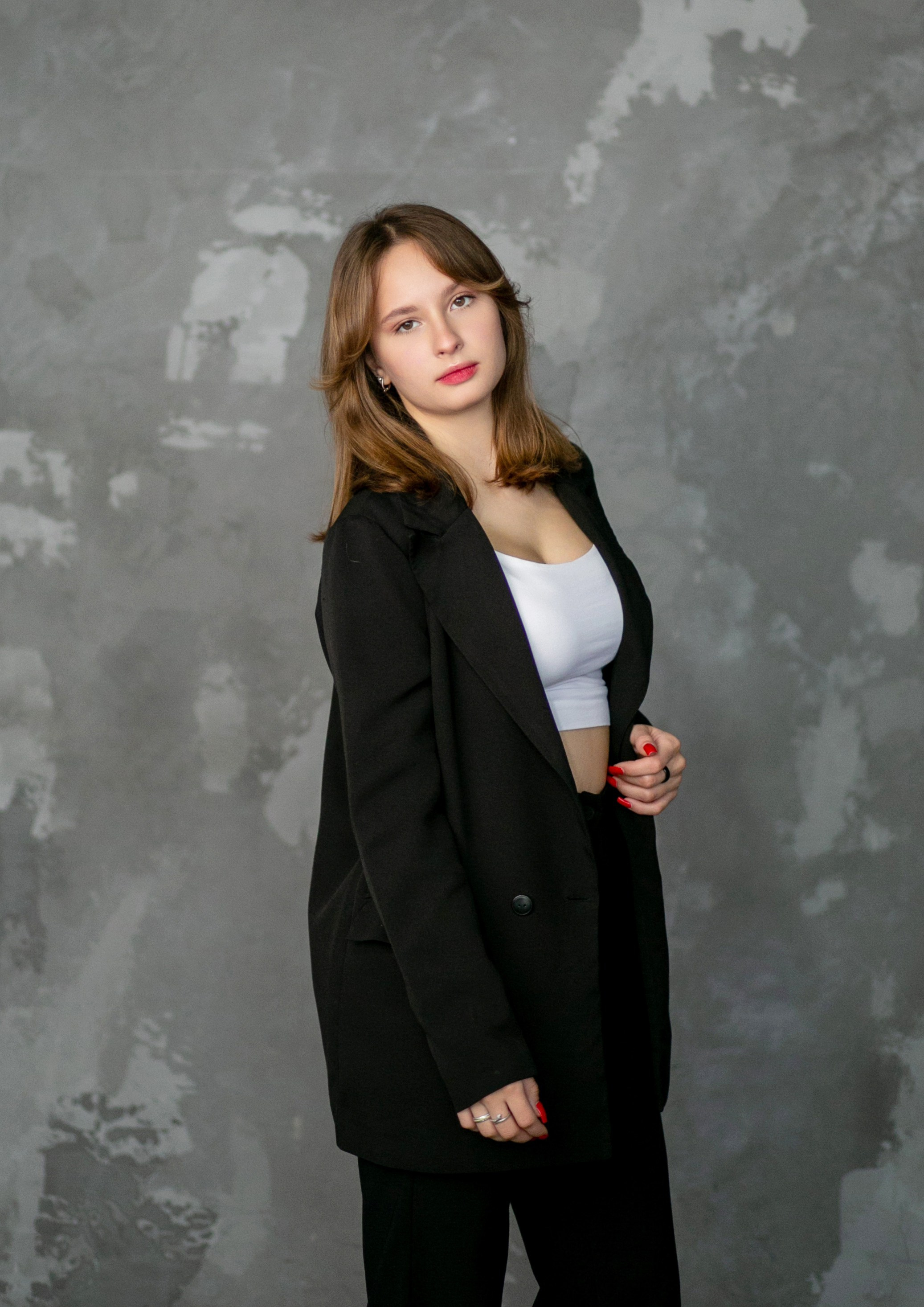 Фотостудия LOFT- зал ОКНА. Выпускные альбомы Воронеж от Веры Соколовой