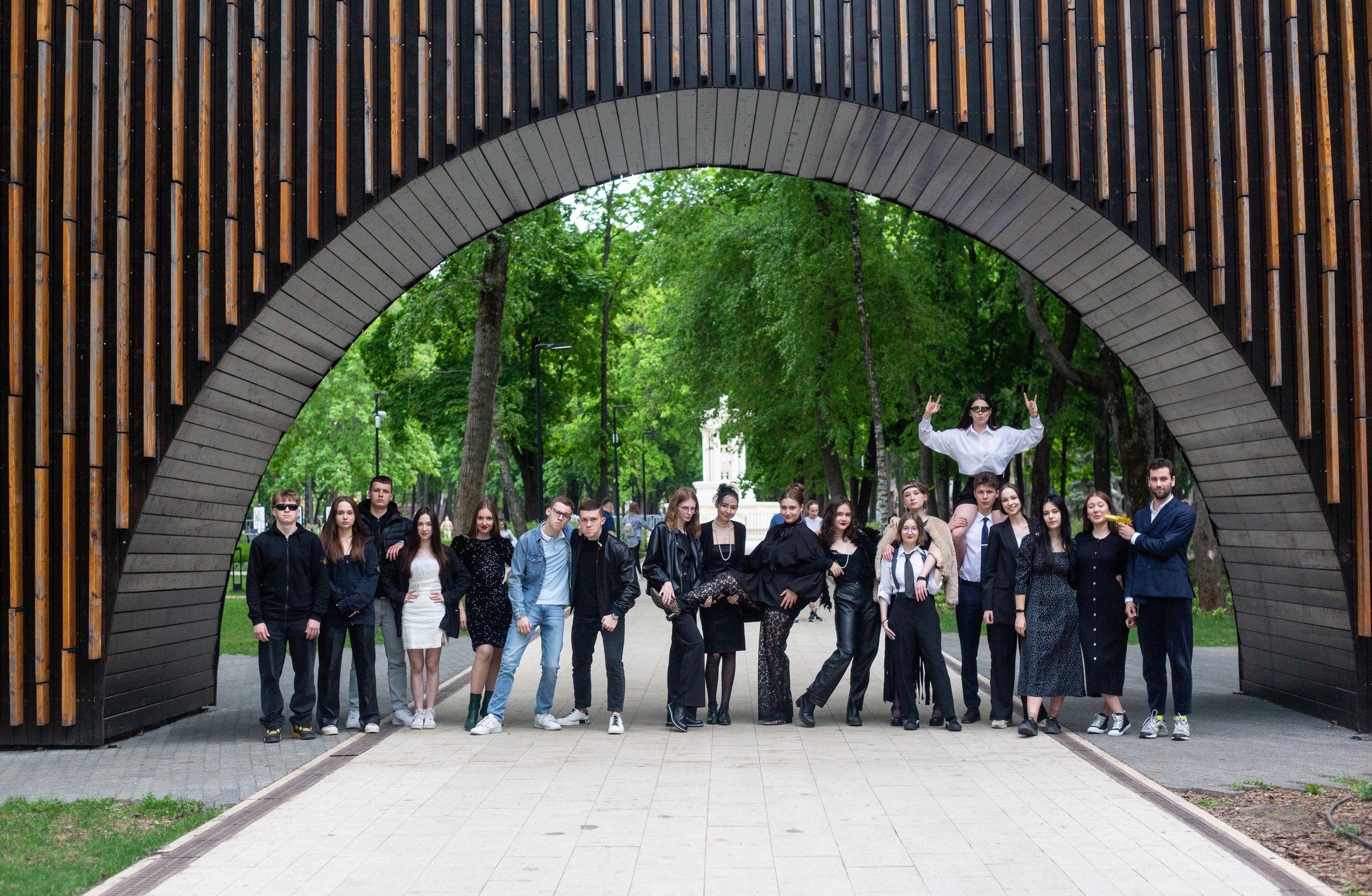 Прогулка. Выпускные альбомы Воронеж " СОКОЛ фото»