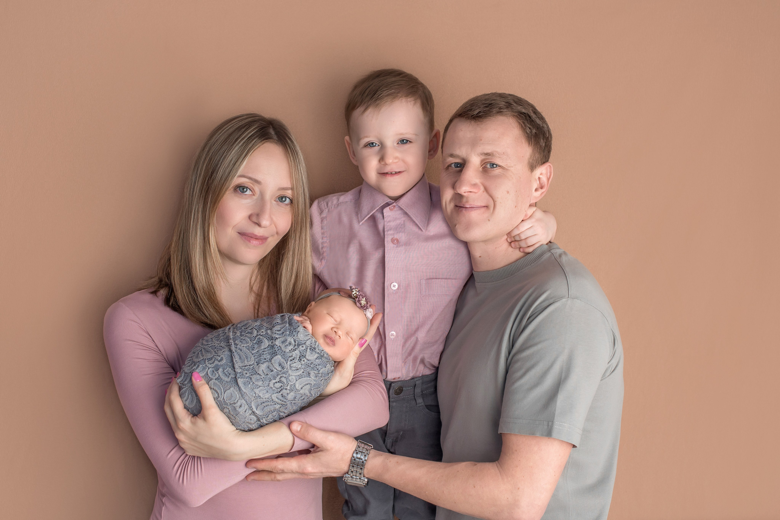 Семейные. Детский фотограф новорожденных и детей постарше в Хабаровске Елена Обуховская