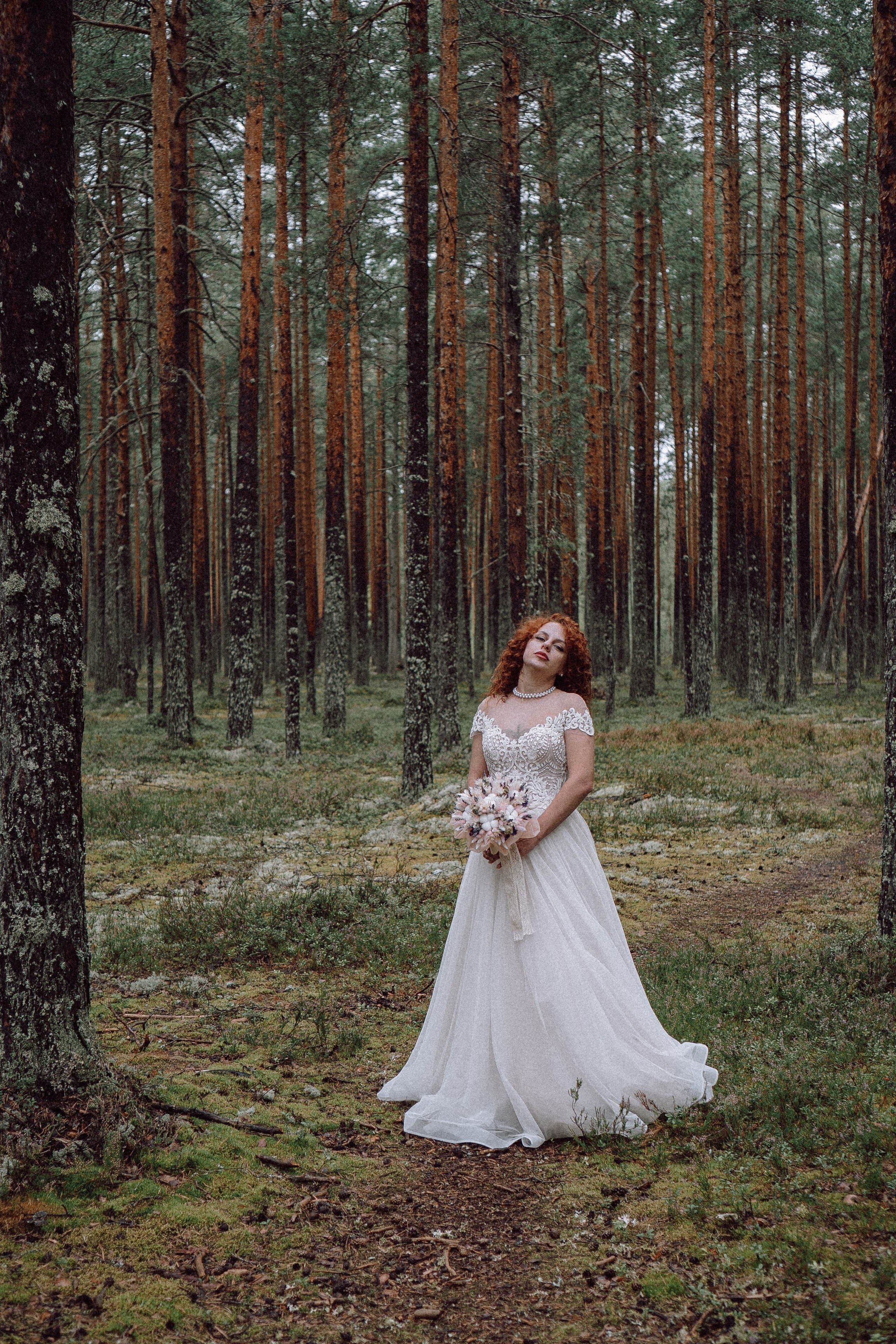 СВАДЕБНАЯ ФОТОСЕССИИЯ ПАРЫ В ГОРОДЕ ПРИОЗЕРСК В СОСНОВОМ ЛЕСУ И С ПИКАПОМ. Профессиональный фотограф, Санкт-Петербург — Виктория Богомолова