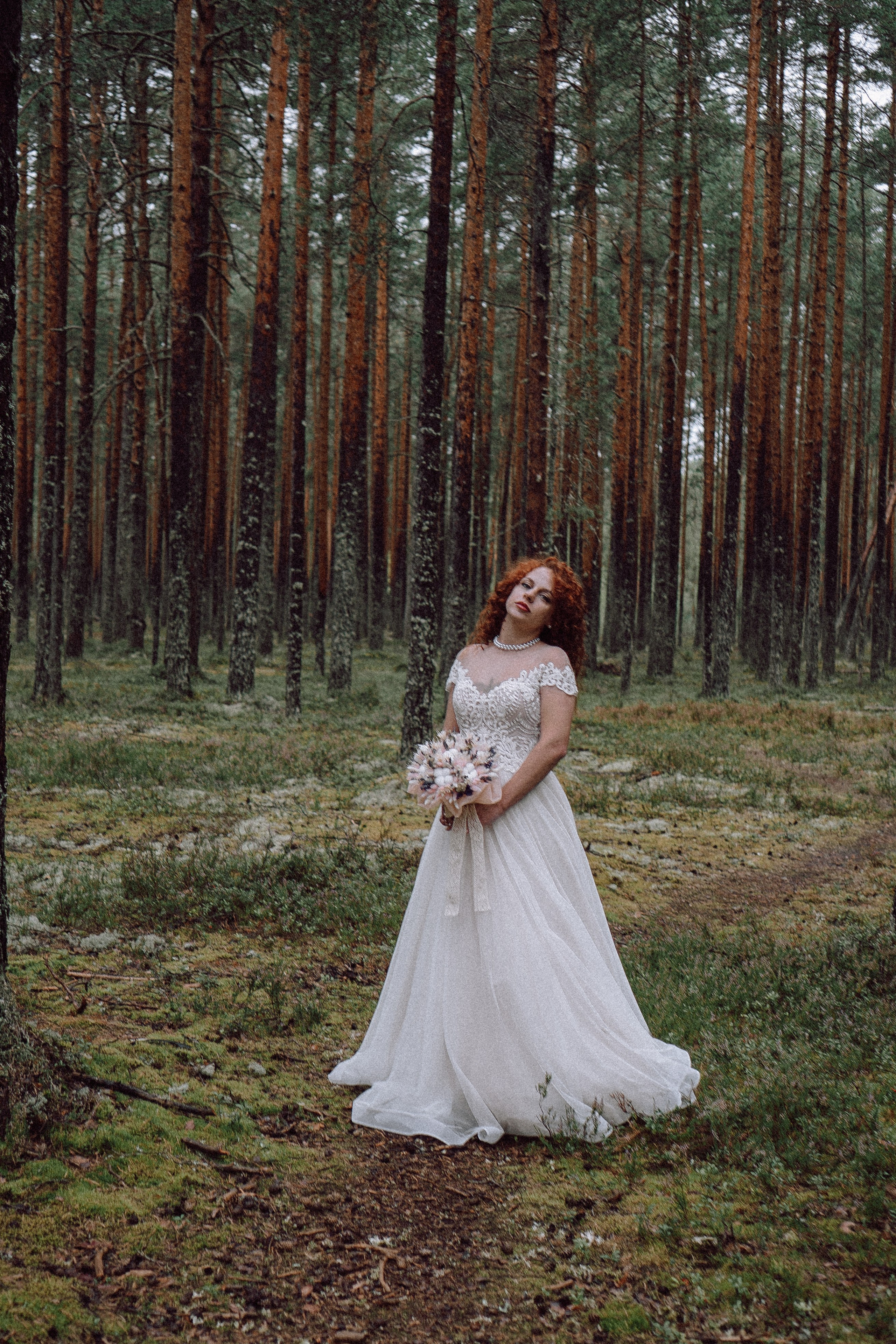 СВАДЕБНАЯ ФОТОСЕССИИЯ ПАРЫ В ГОРОДЕ ПРИОЗЕРСК В СОСНОВОМ ЛЕСУ И С ПИКАПОМ. Профессиональный фотограф, Санкт-Петербург — Виктория Богомолова