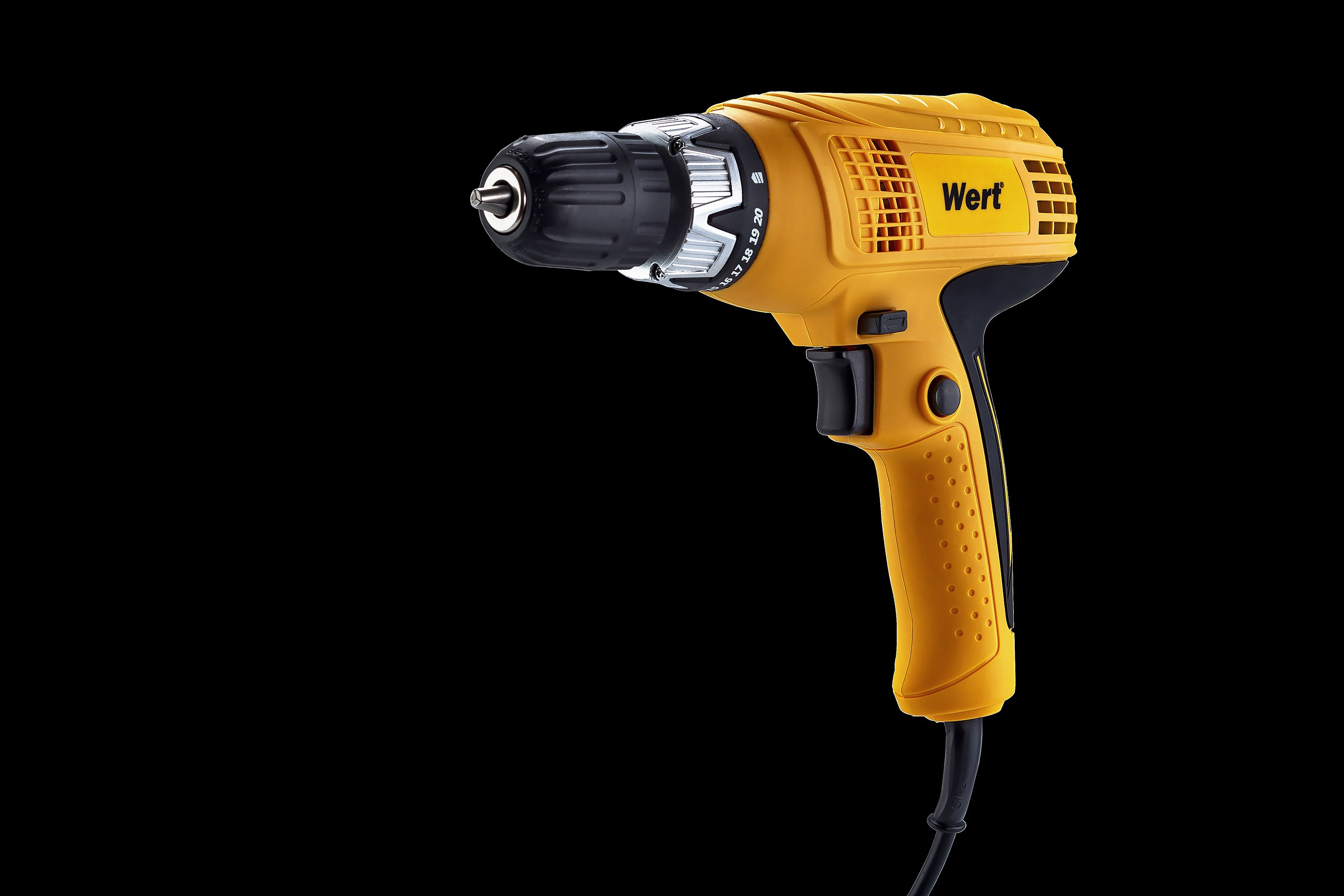 Каталожное фото шуруповёрт чёрный фон