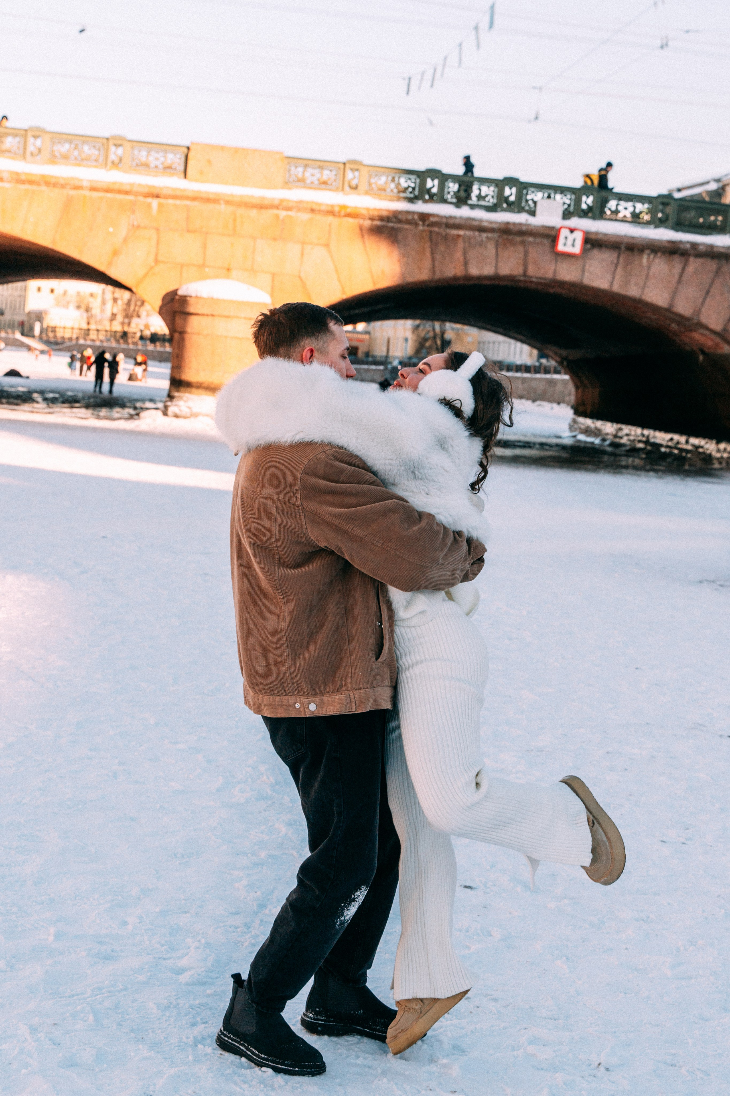 Лавстори на льду по рекам и каналам Санкт-Петербурга