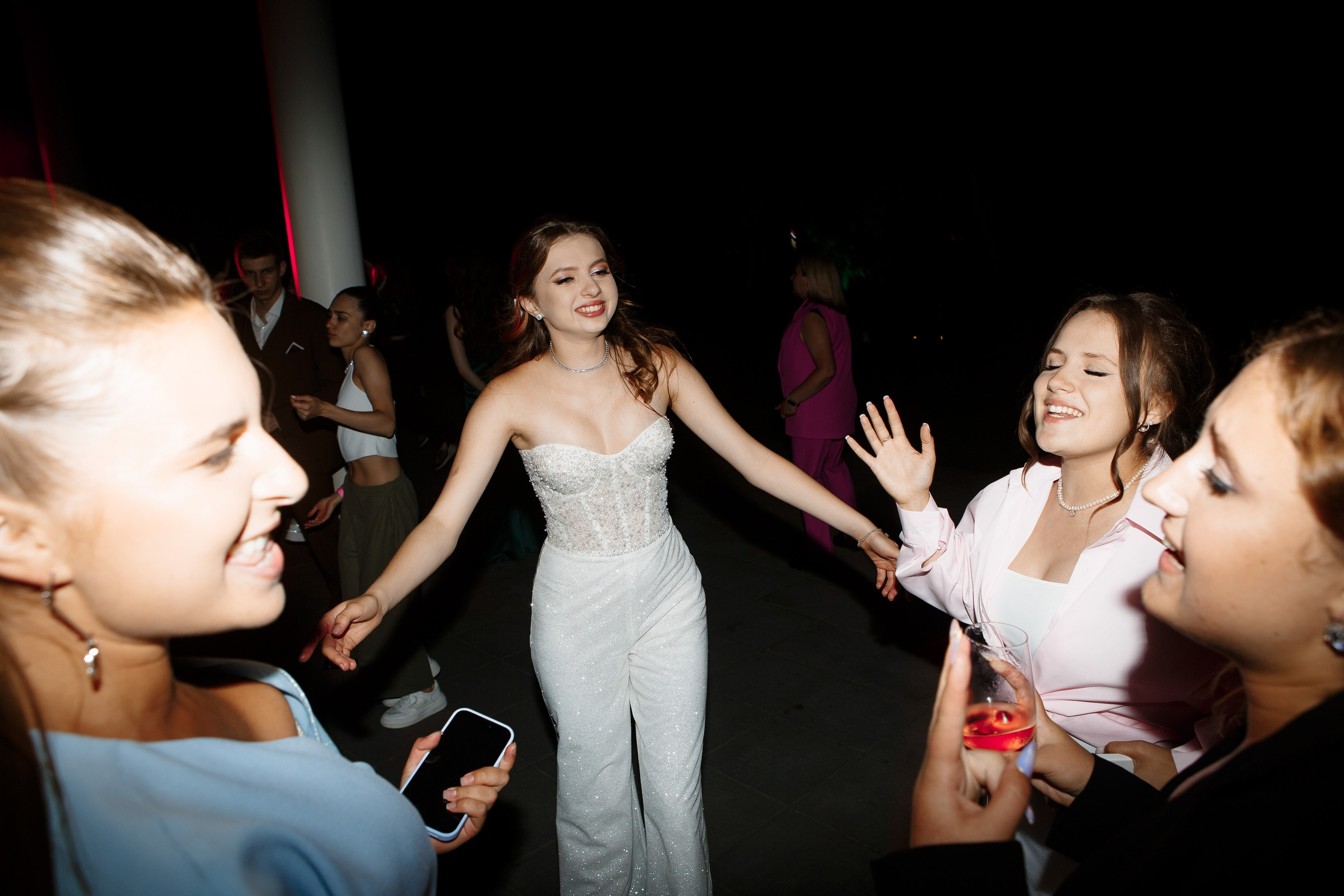 Выпускной Гимназия 12 2024 OpenHouse. Свадебный и портретный Фотограф в Липецке Дмитрий Котюков