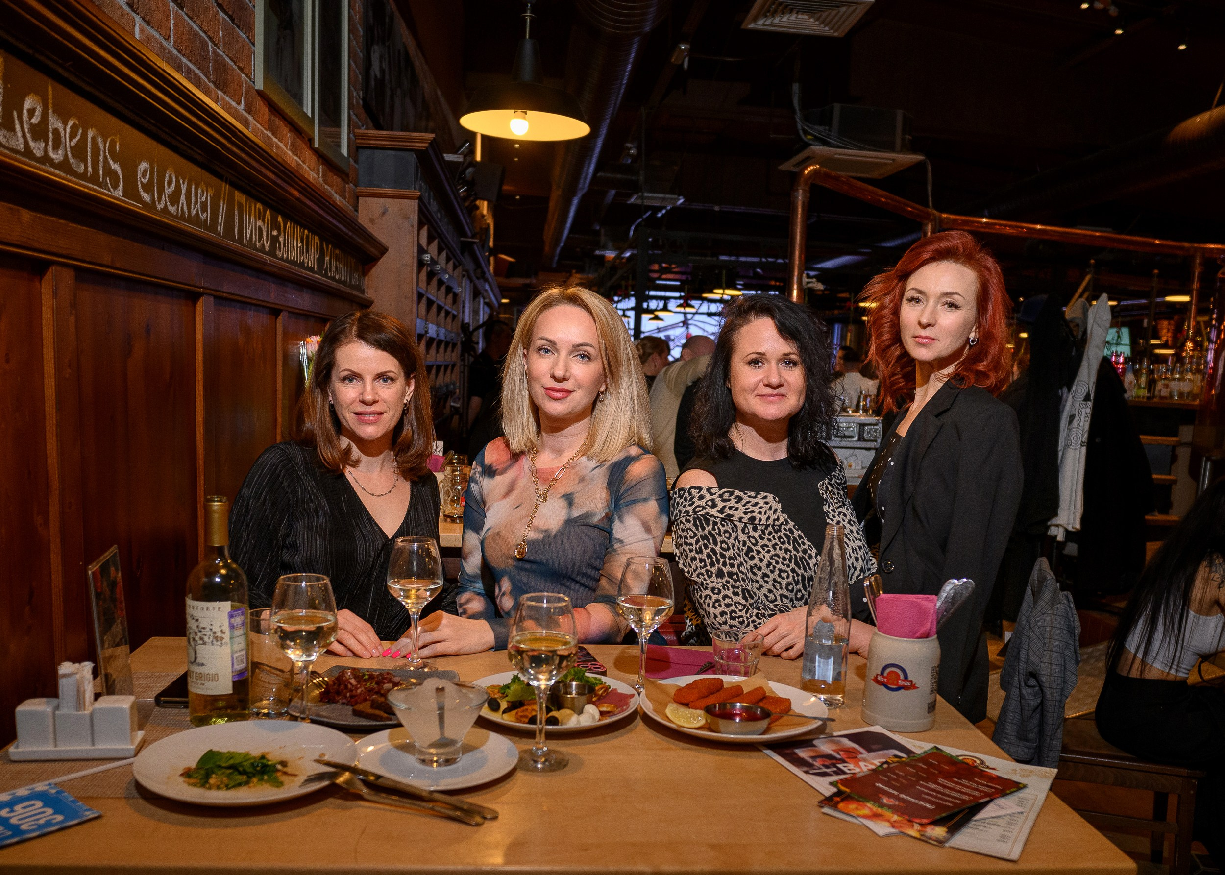 8Марта_МаксБрой. Фотограф Александр Данилов