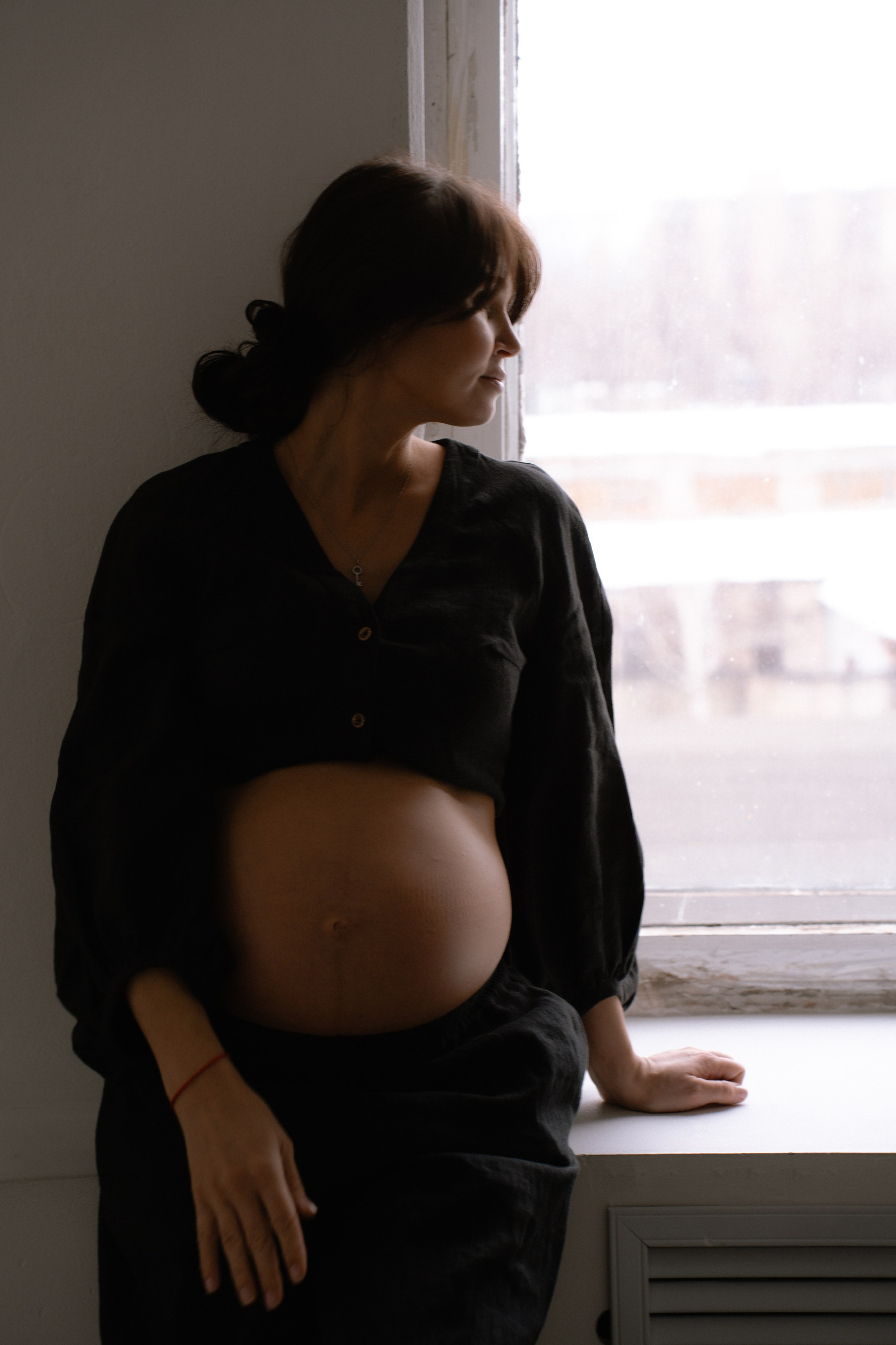 Фотосессия беременной женщины в стиле минимализм