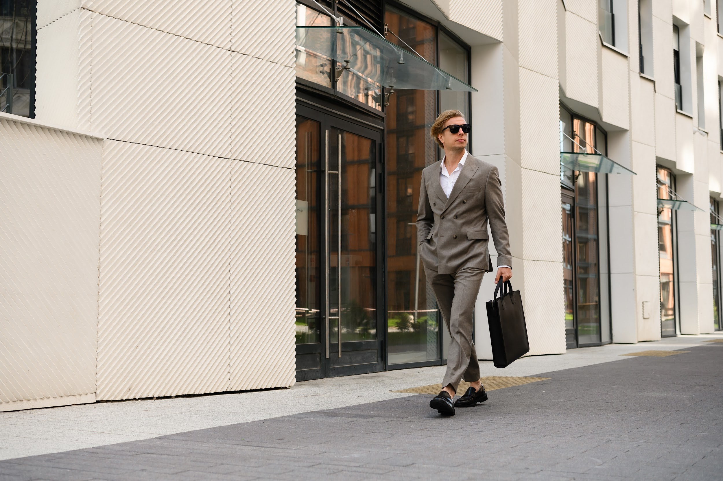 AVE. Бренд мужских сумок. Фотограф Марина Росси